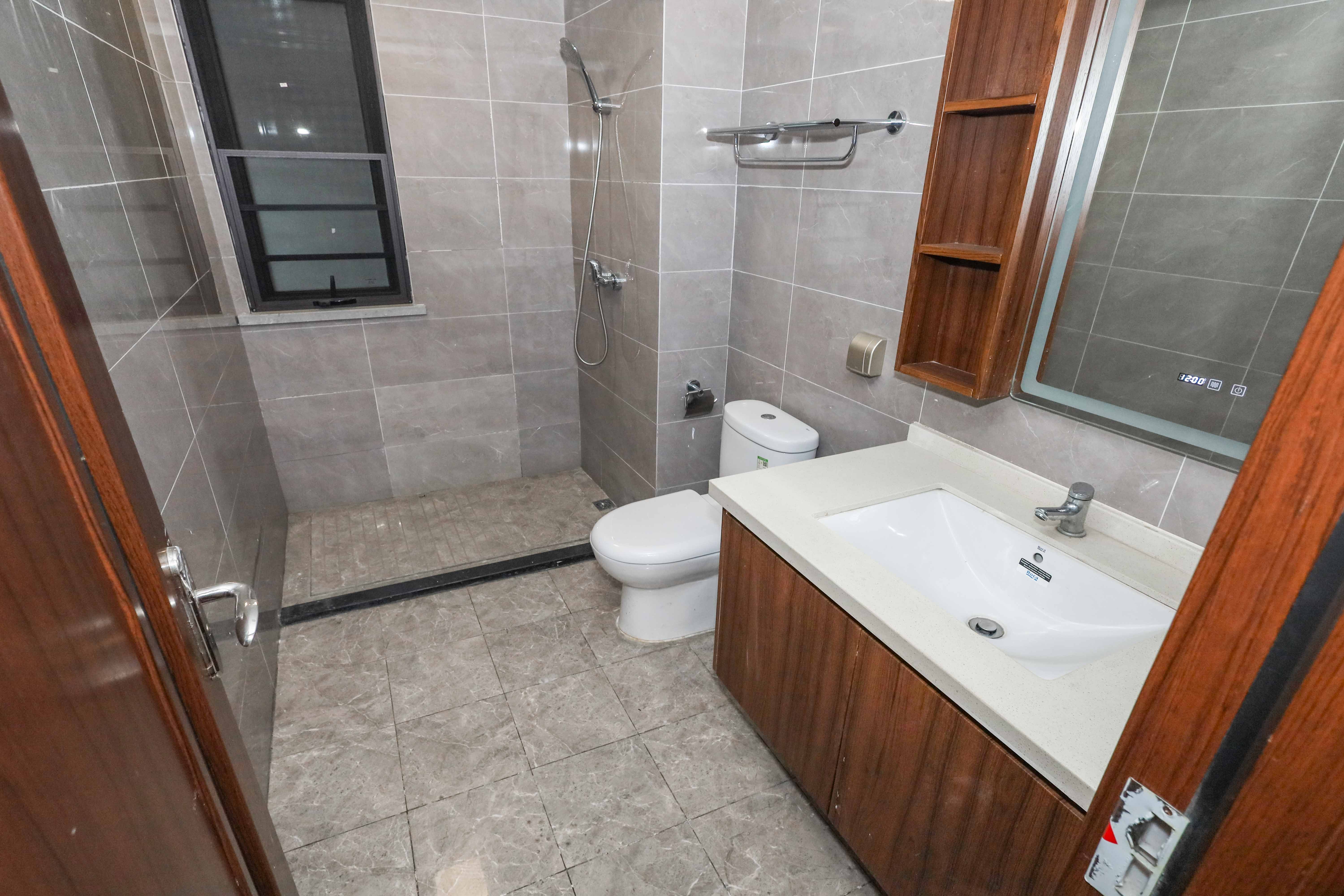 中梁云麓传奇  3室2厅2卫    103.0万卫生间