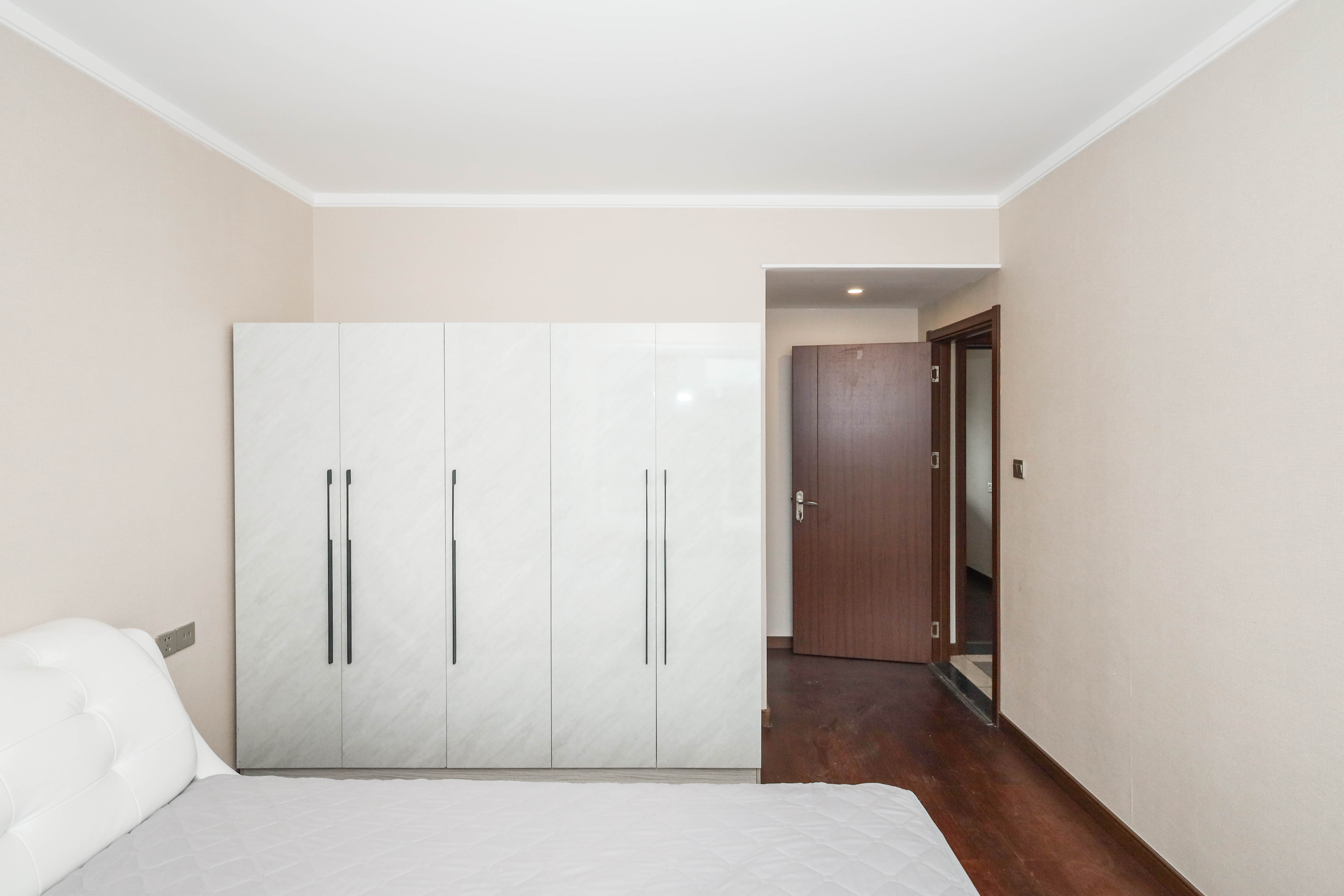 中梁云麓传奇 3室2厅2卫 103.0万 中梁云麓传奇 3室2厅2卫 103.0万卧室