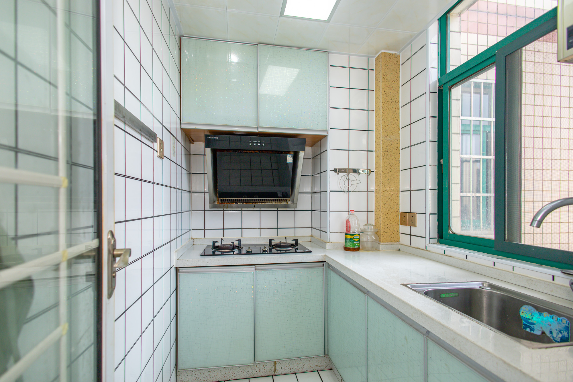 明城公寓  2室1厅1卫    39.8万厨房