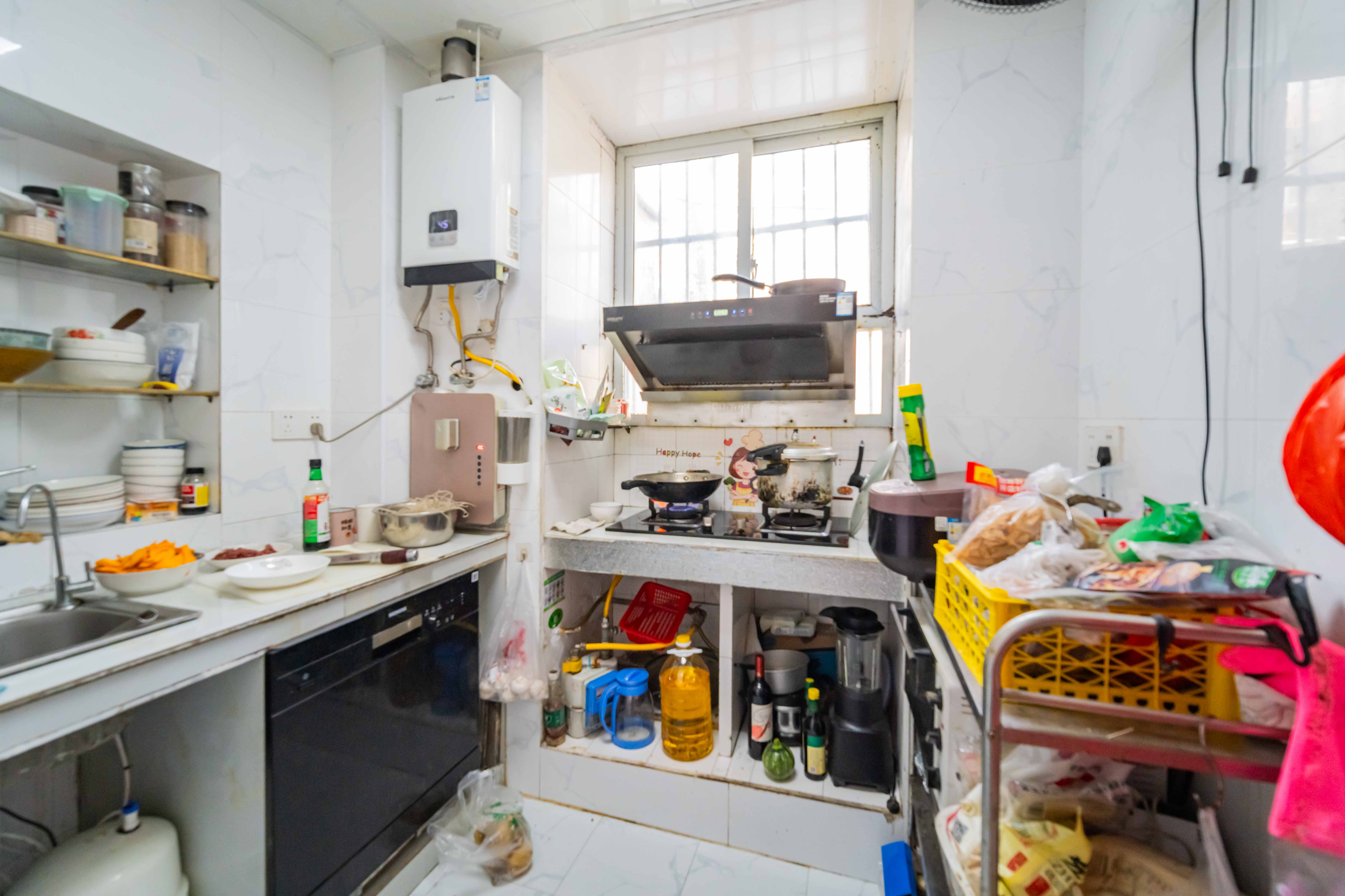 中南家园 2室1厅1卫 40.8万 中南家园 2室1厅1卫 40.8万厨房