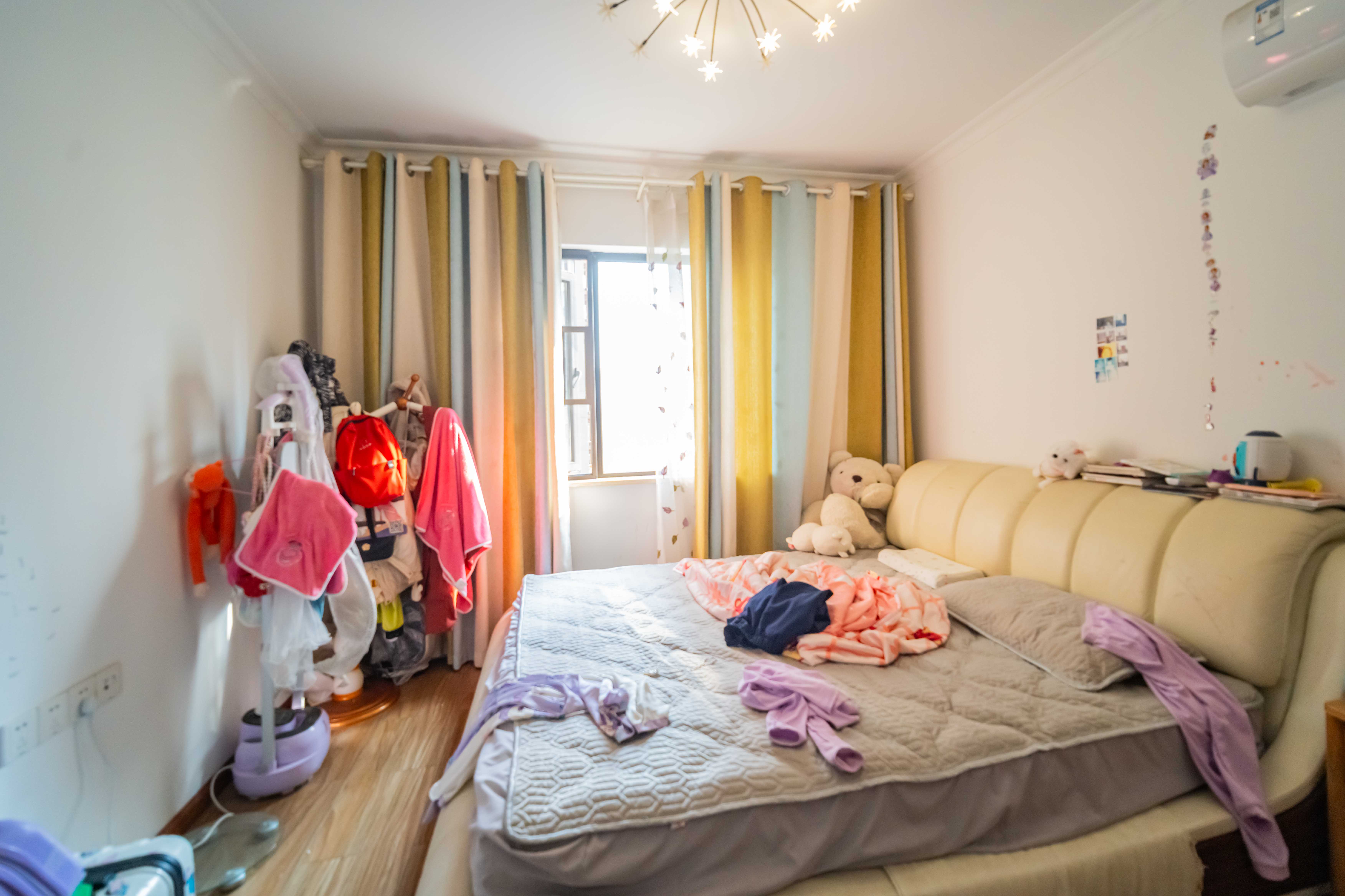 旭辉香樟公馆 4室2厅2卫 118.0万 旭辉香樟公馆 4室2厅2卫 118.0万卧室