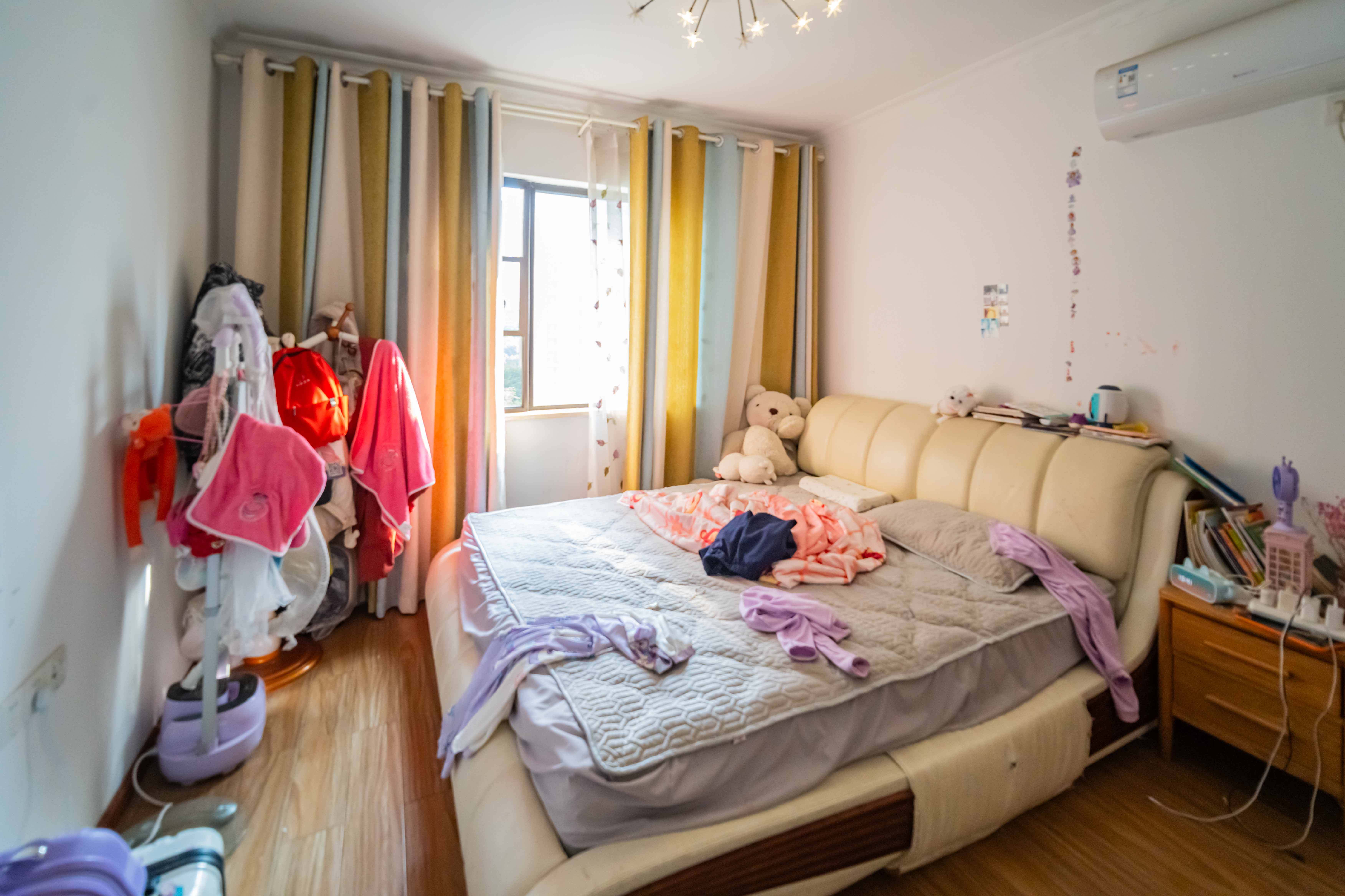 旭辉香樟公馆 4室2厅2卫 118.0万 旭辉香樟公馆 4室2厅2卫 118.0万卧室