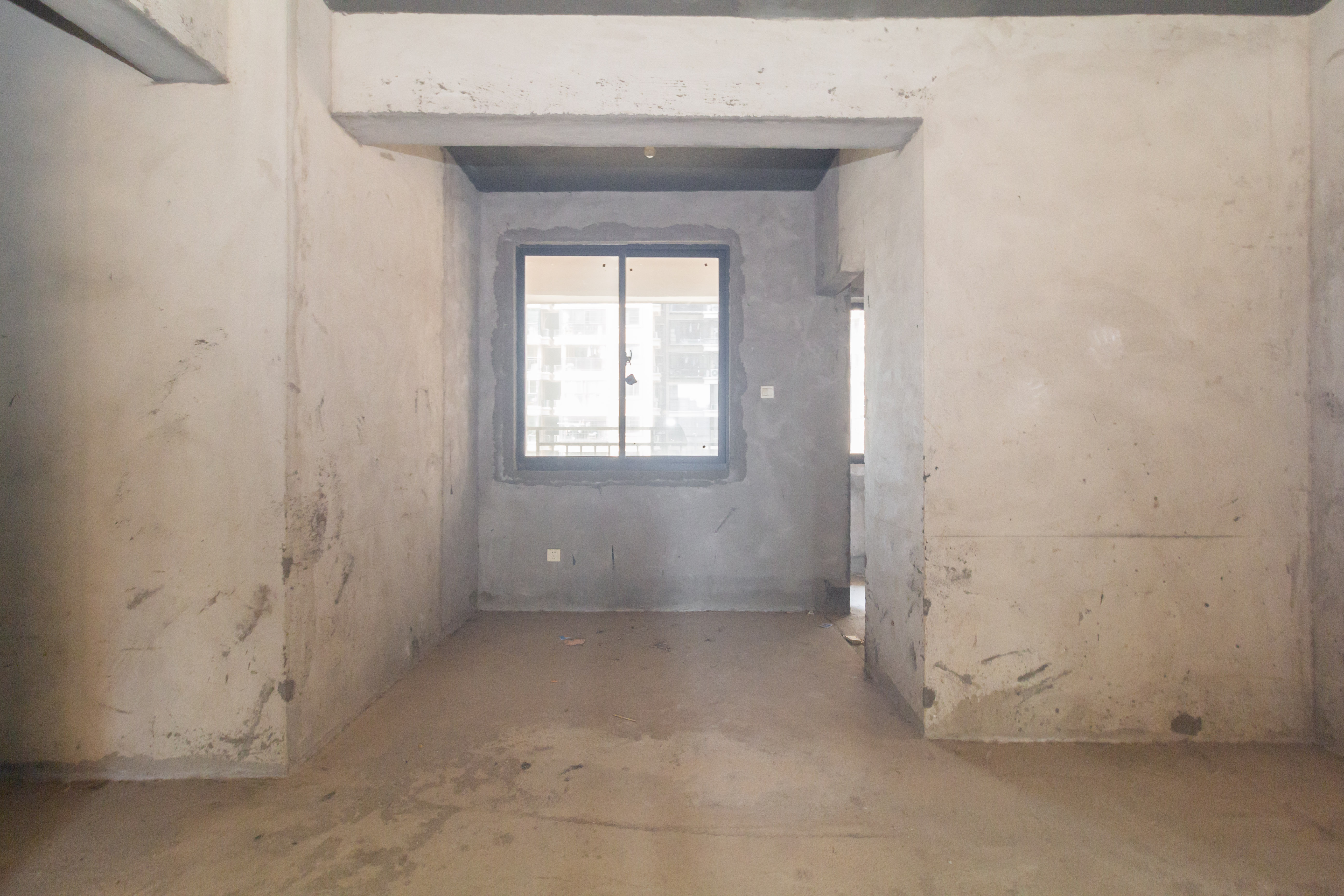 康桥长郡 4室2厅1卫 106.0万 康桥长郡 4室2厅1卫 106.0万客厅