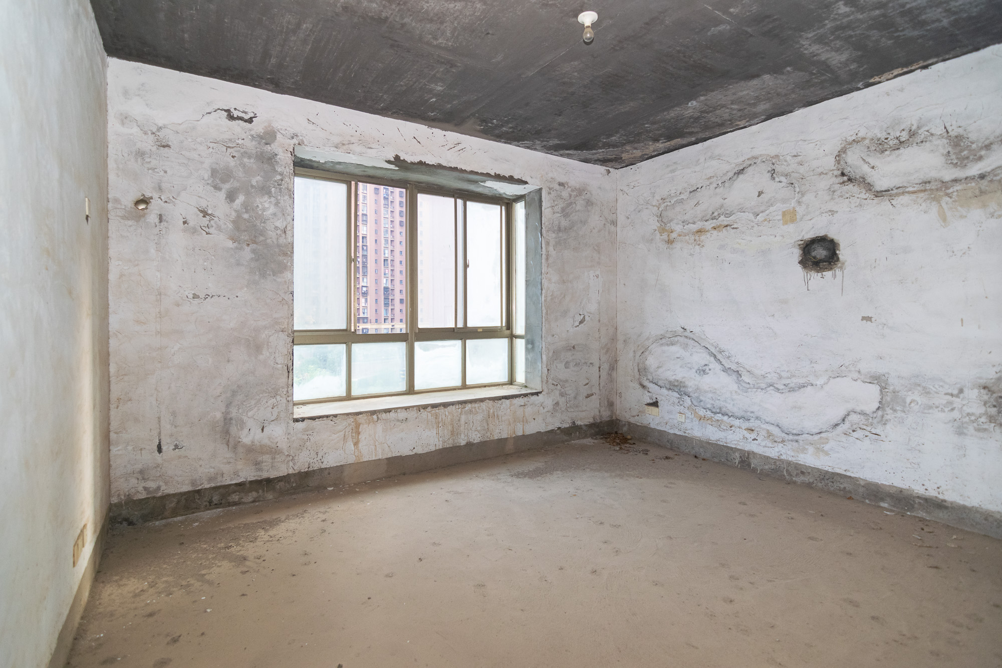 思源小区  7室2厅4卫    205.0万 思源小区  7室2厅4卫    205.0万卧室