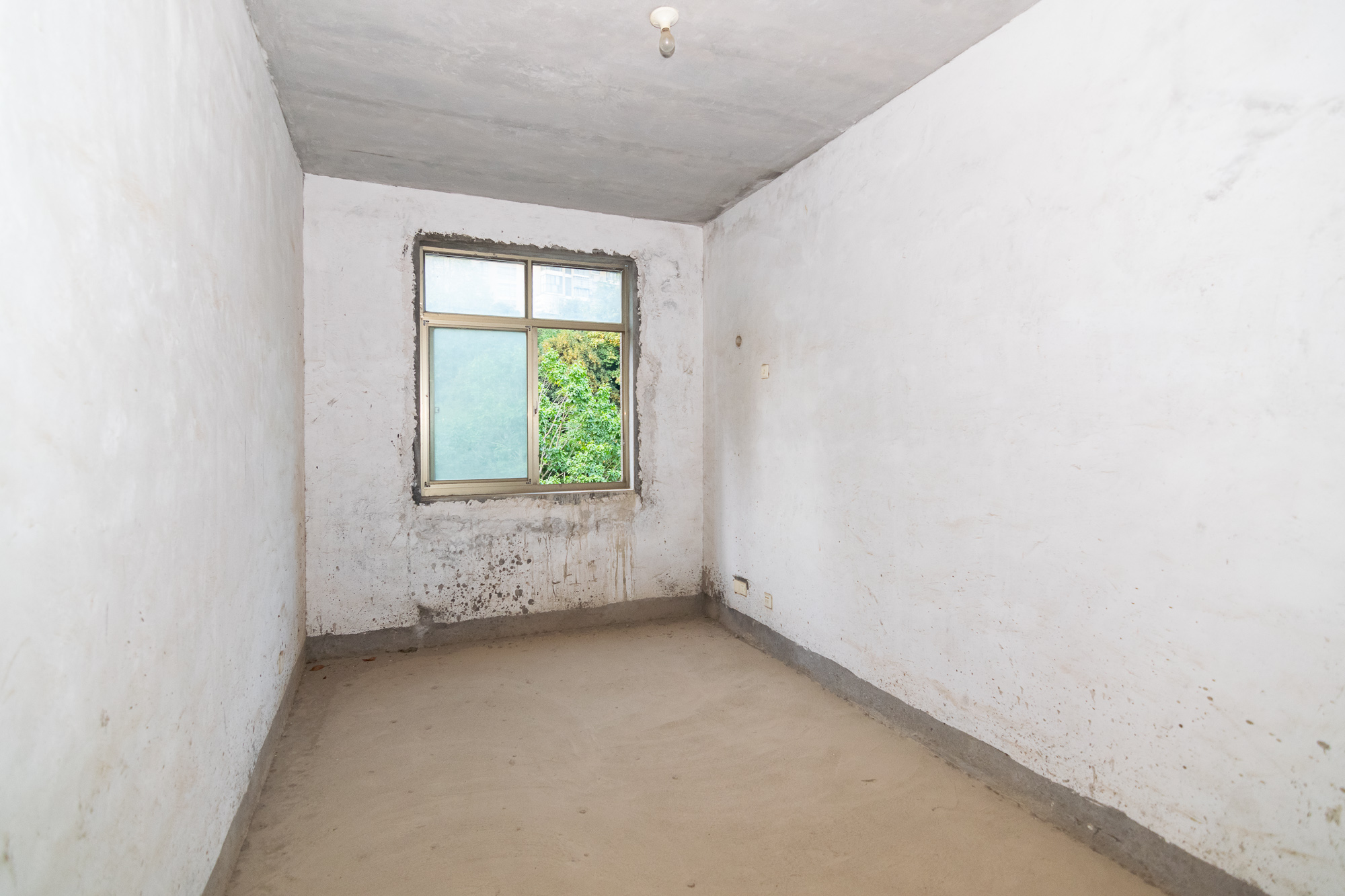 思源小区  7室2厅4卫    205.0万 思源小区  7室2厅4卫    205.0万卧室