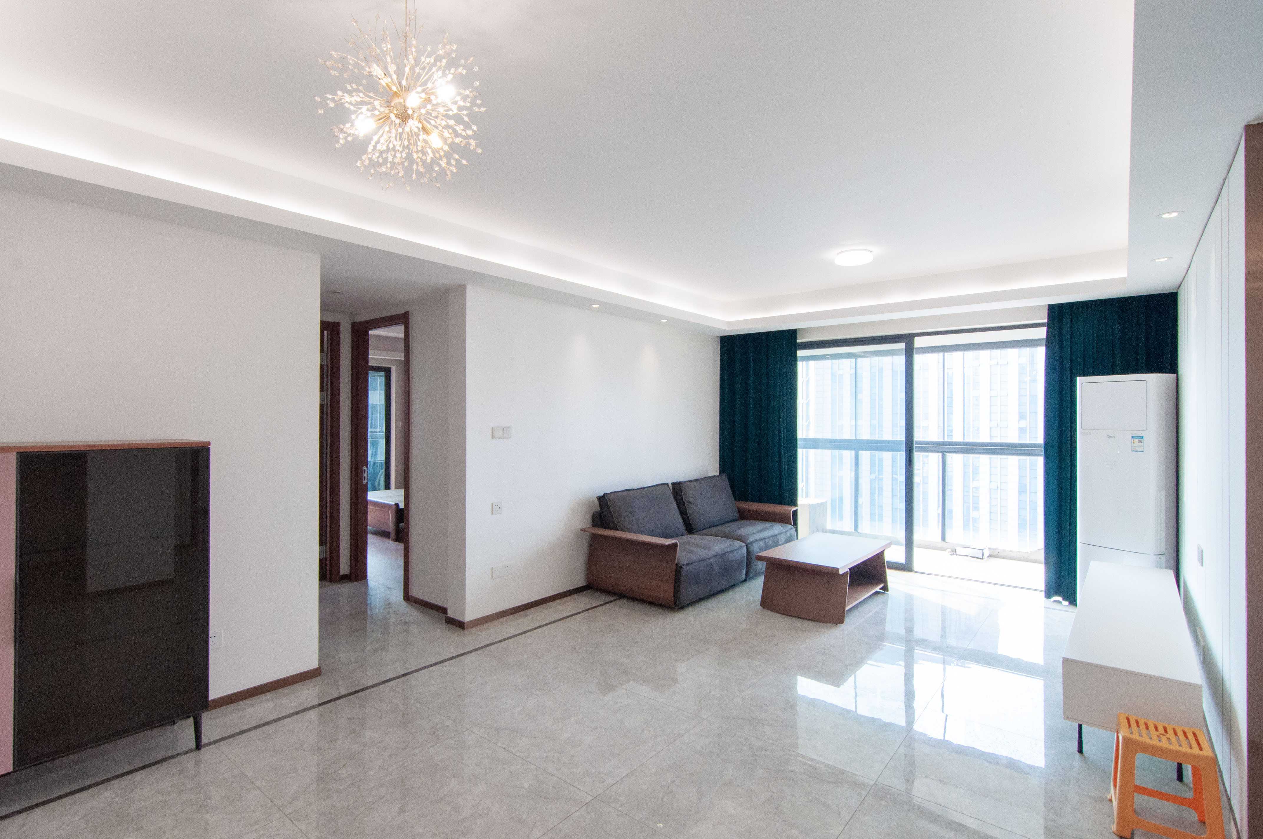 旭辉都会山  4室2厅2卫    218.0万 旭辉都会山  4室2厅2卫    218.0万客厅