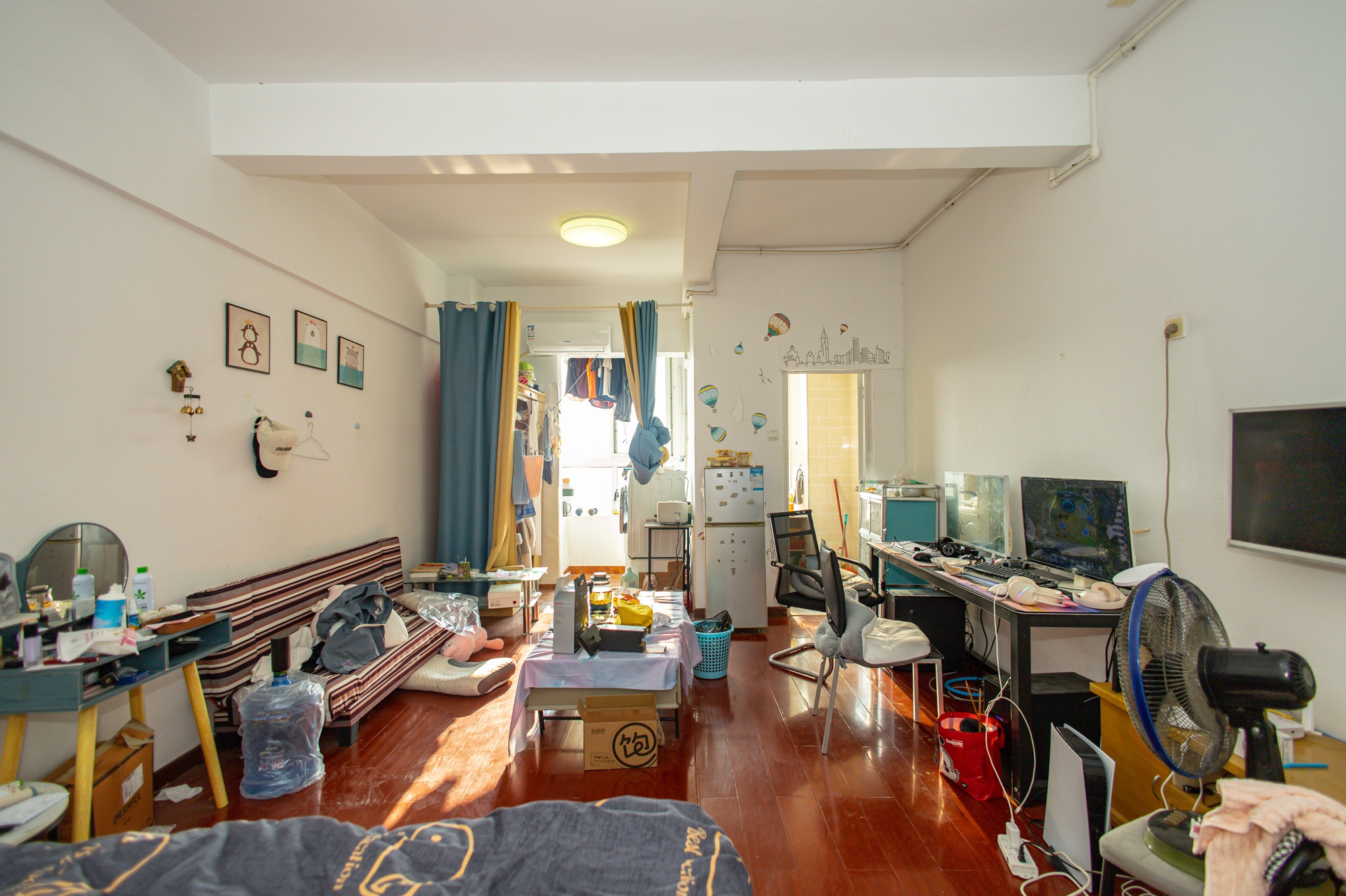 香槟小镇(香槟花苑) 1室1厅1卫 28.8万 香槟小镇(香槟花苑) 1室1厅1卫 28.8万客厅