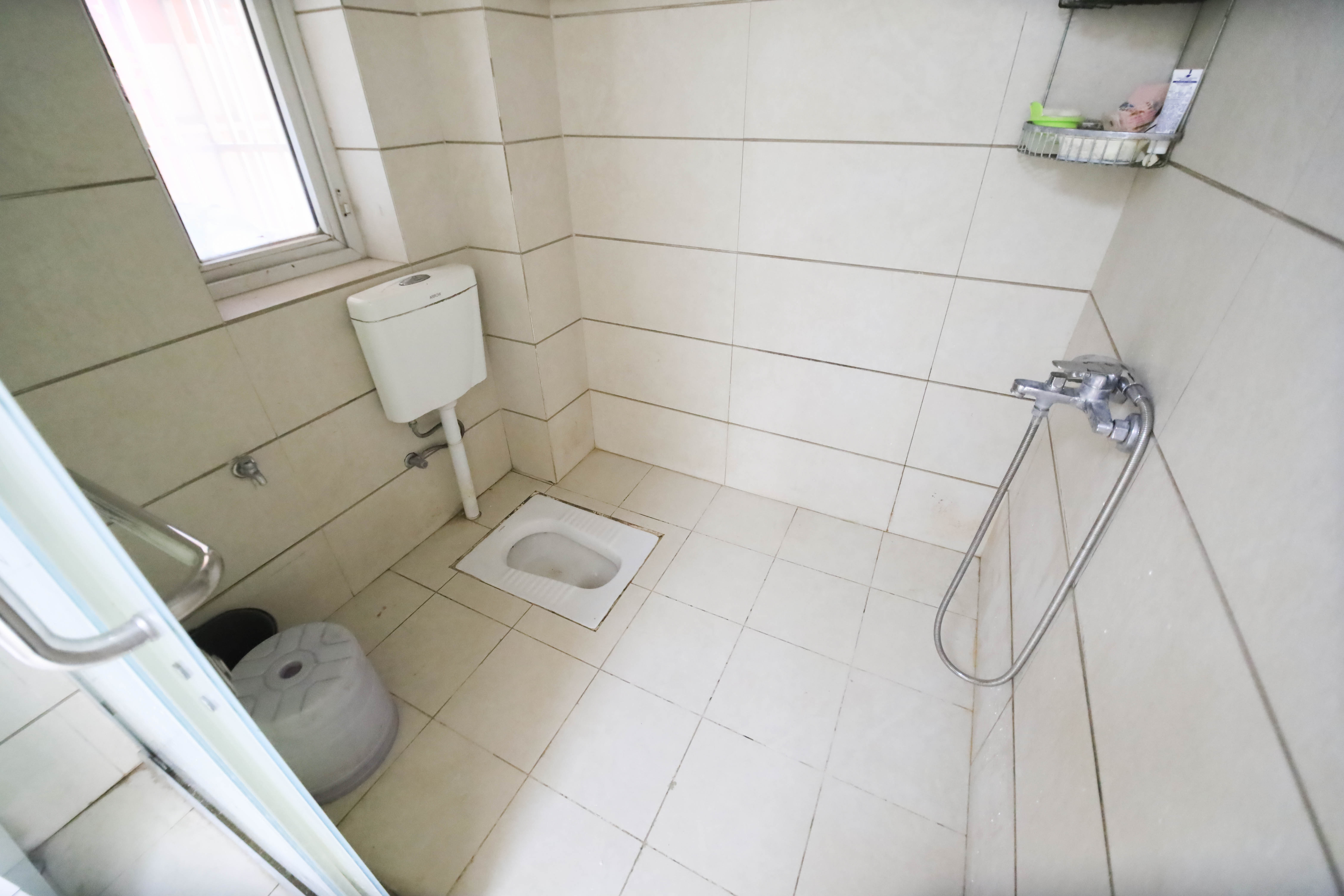 泰禹家园(彩云之翼家园一期、二期、三期)  3室2厅2卫    84.0万 泰禹家园(彩云之翼家园一期、二期、三期)  3室2厅2卫    84.0万卫生间