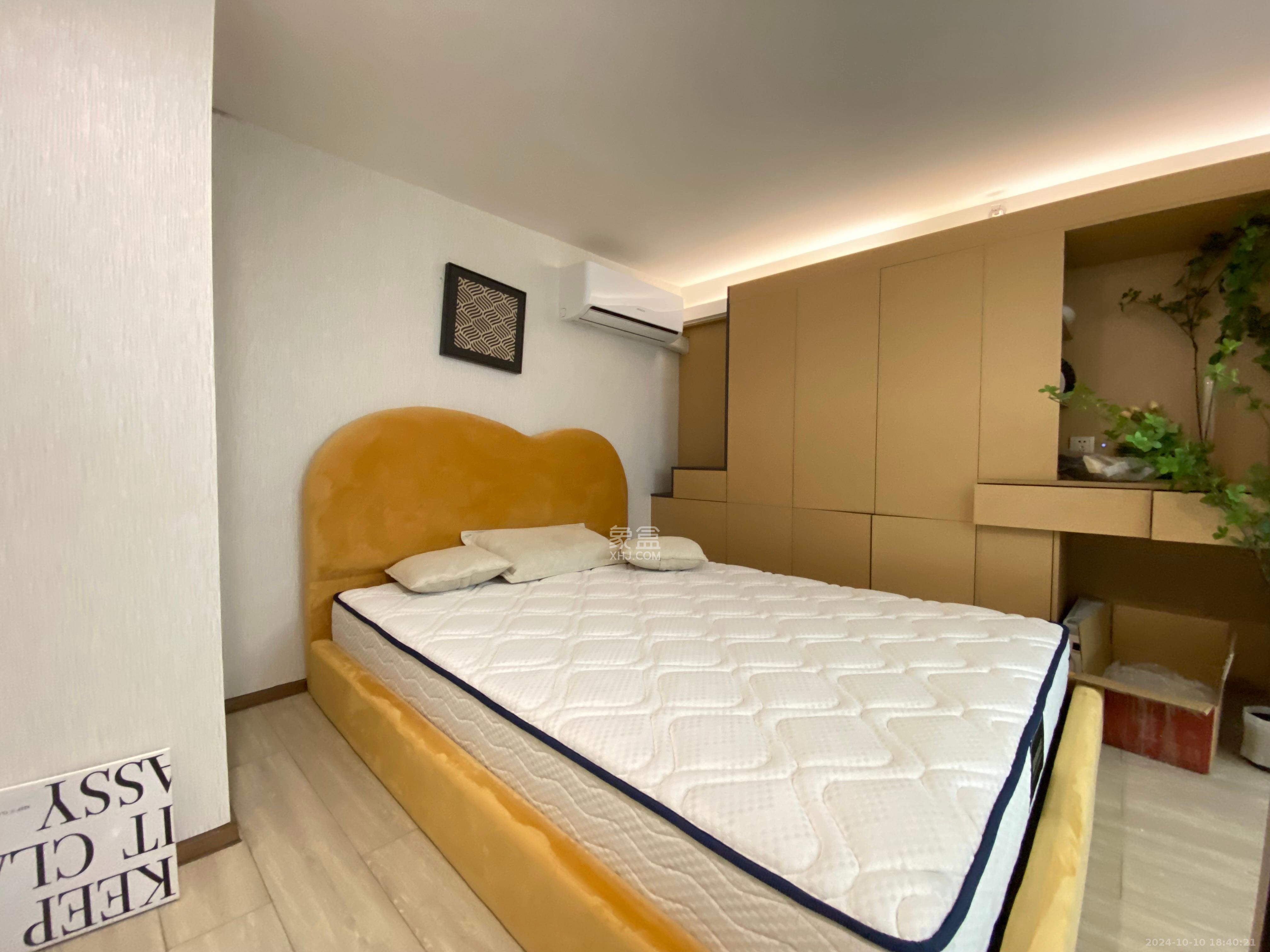 华远华时代  2室1厅1卫   4300.00元/月室内图