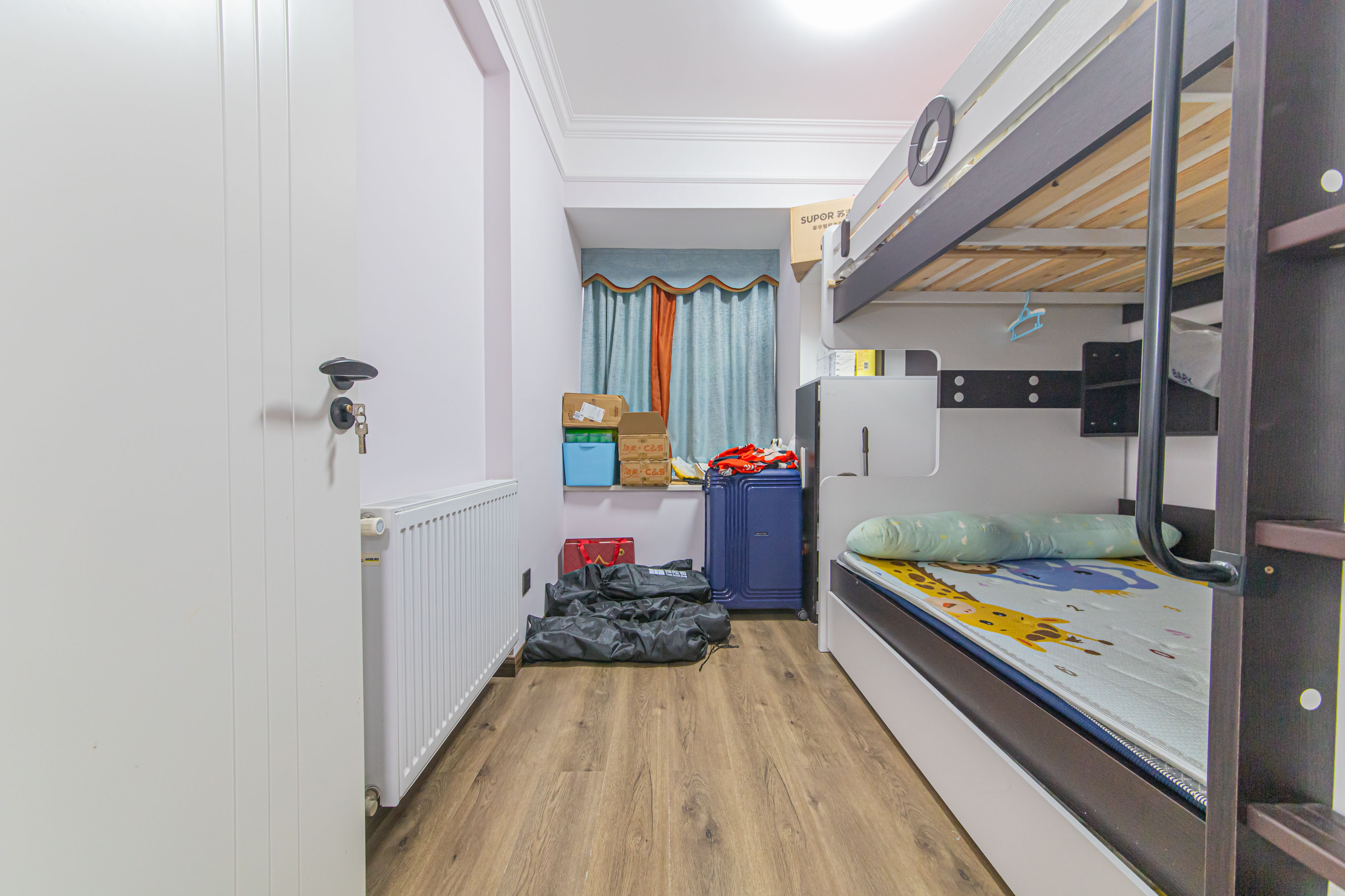 北辰中央公园DF区  3室2厅2卫    135.0万 北辰中央公园DF区  3室2厅2卫    135.0万卧室