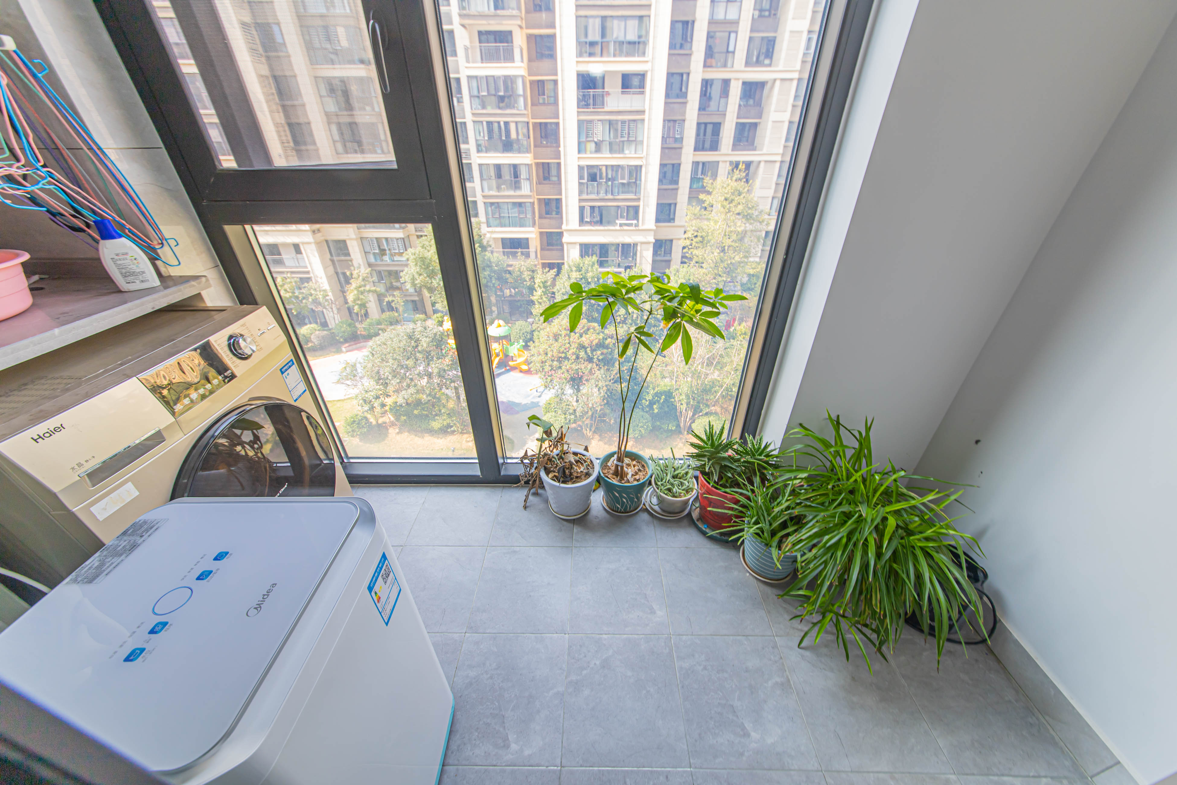 北辰中央公园DF区  3室2厅2卫    135.0万 北辰中央公园DF区  3室2厅2卫    135.0万阳台