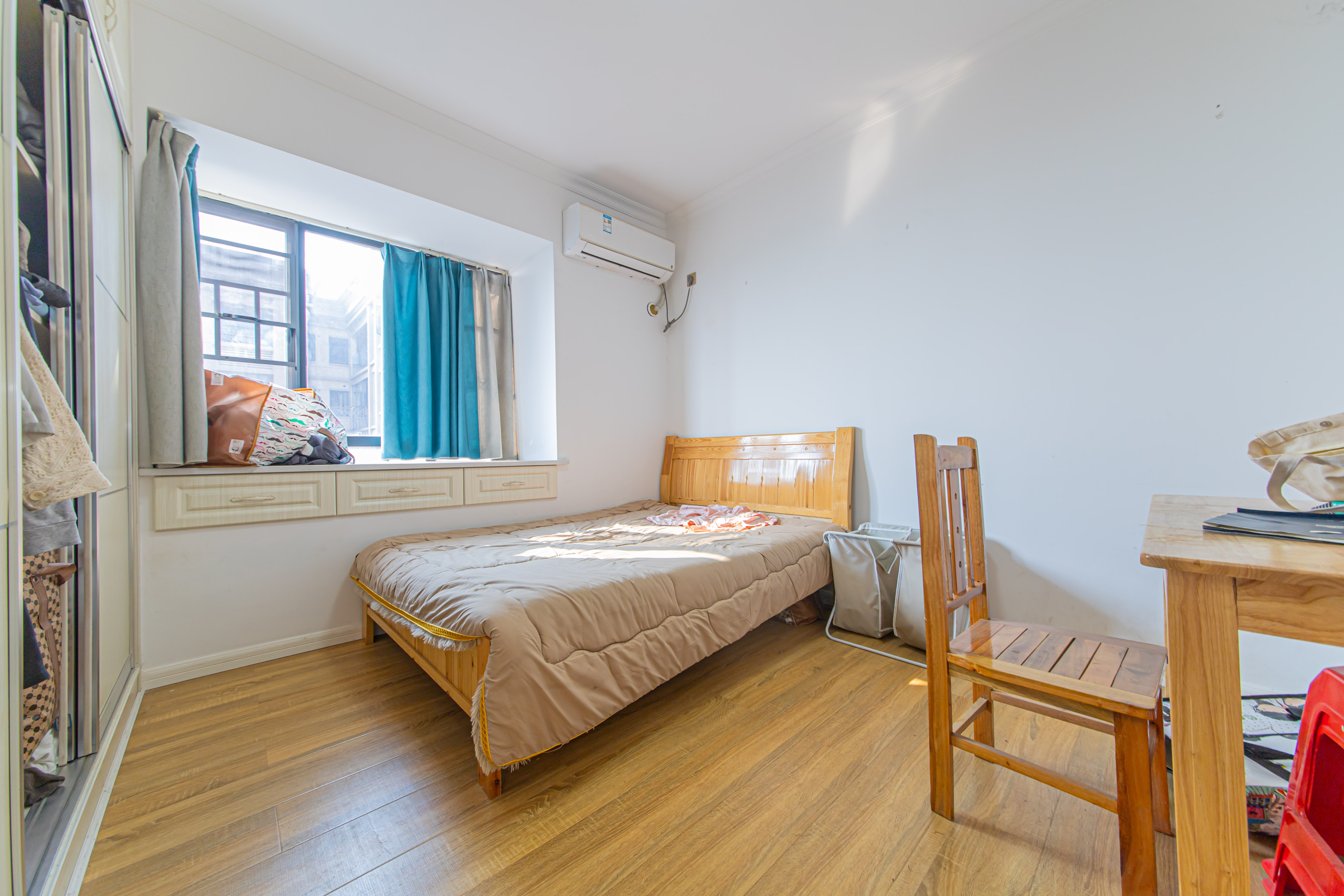 保利花园  2室2厅1卫    69.0万 保利花园  2室2厅1卫    69.0万卧室