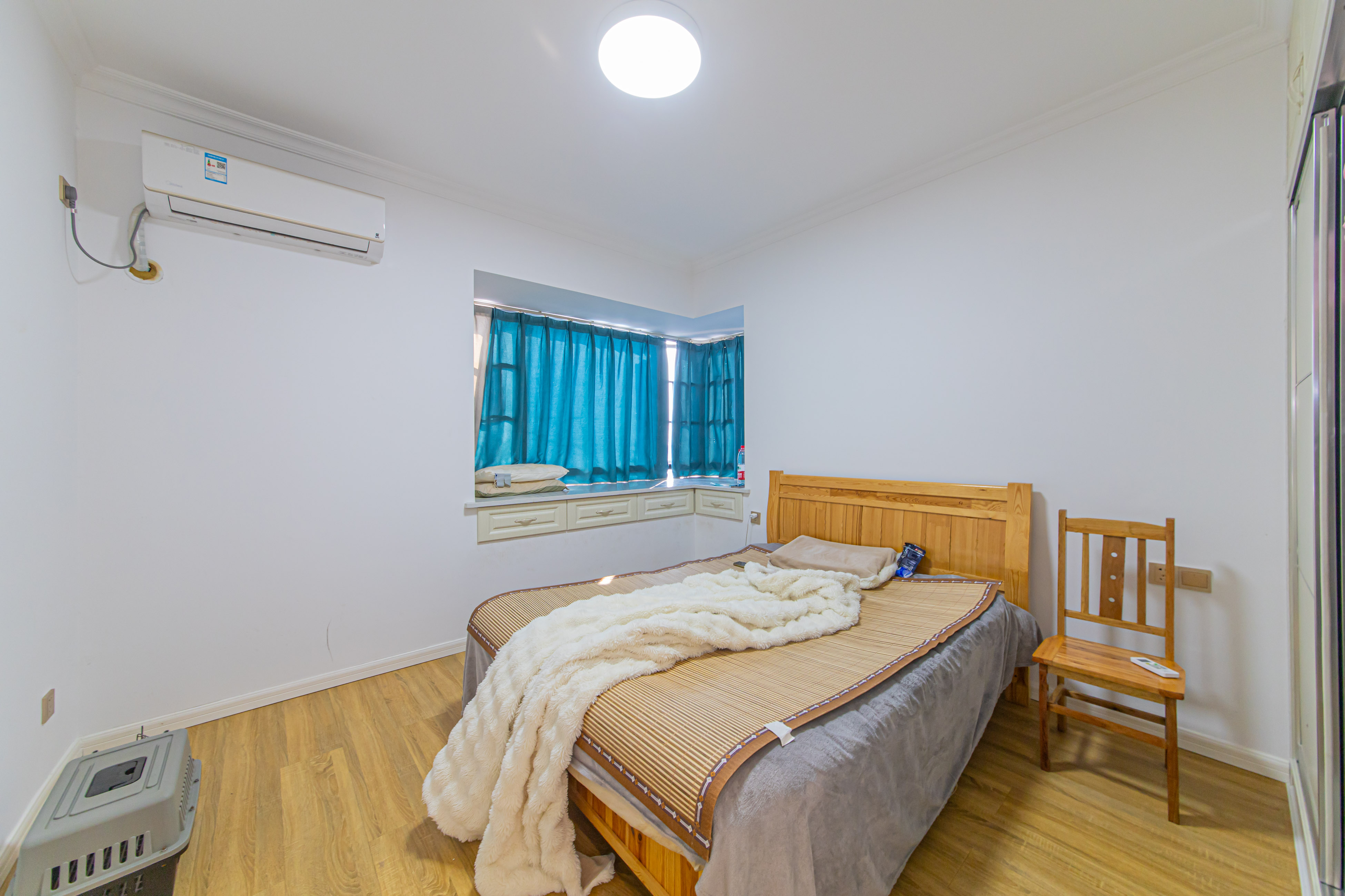 保利花园  2室2厅1卫    69.0万 保利花园  2室2厅1卫    69.0万卧室