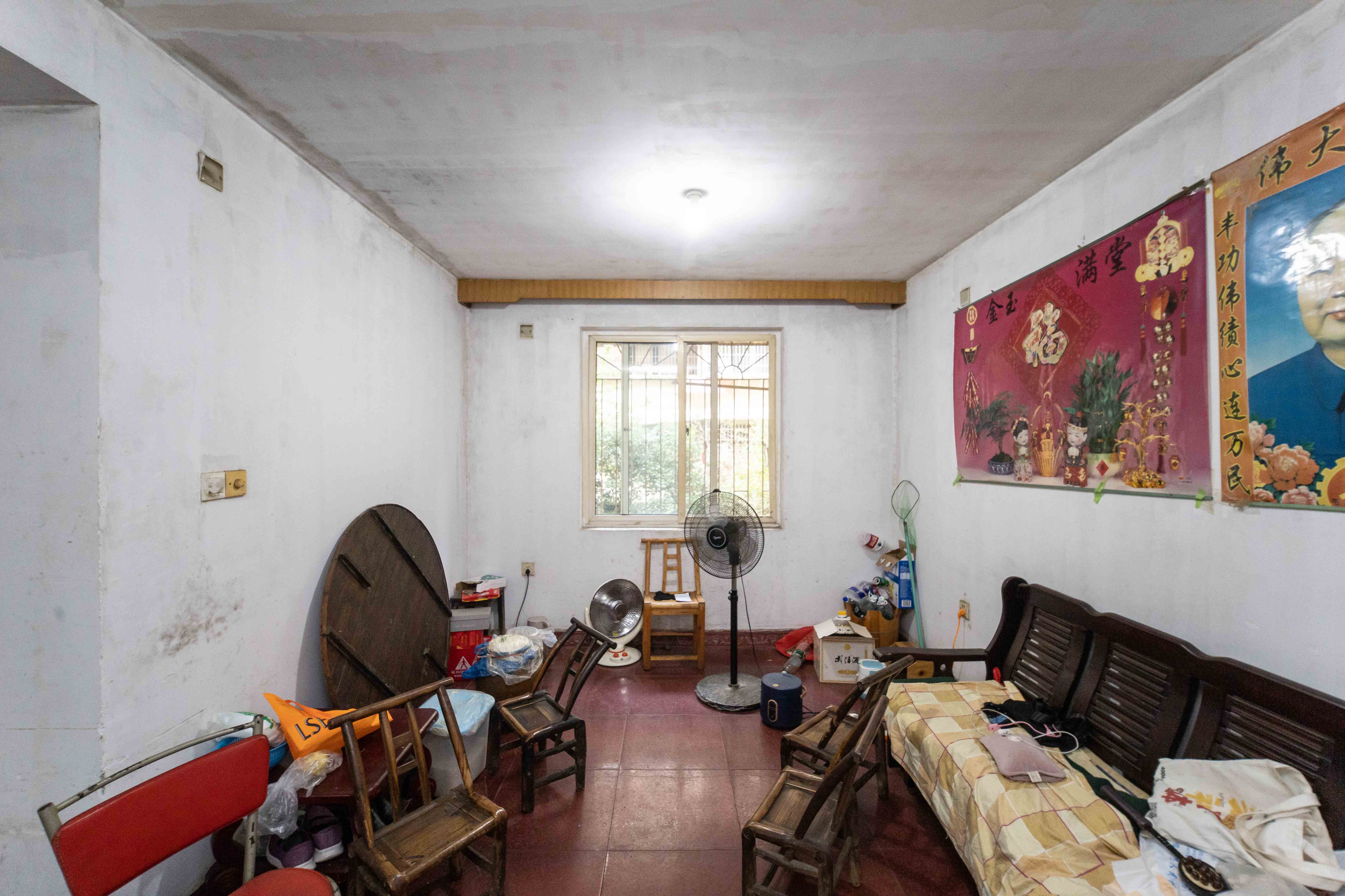 德政园 2室2厅1卫 38.0万 德政园 2室2厅1卫 38.0万客厅