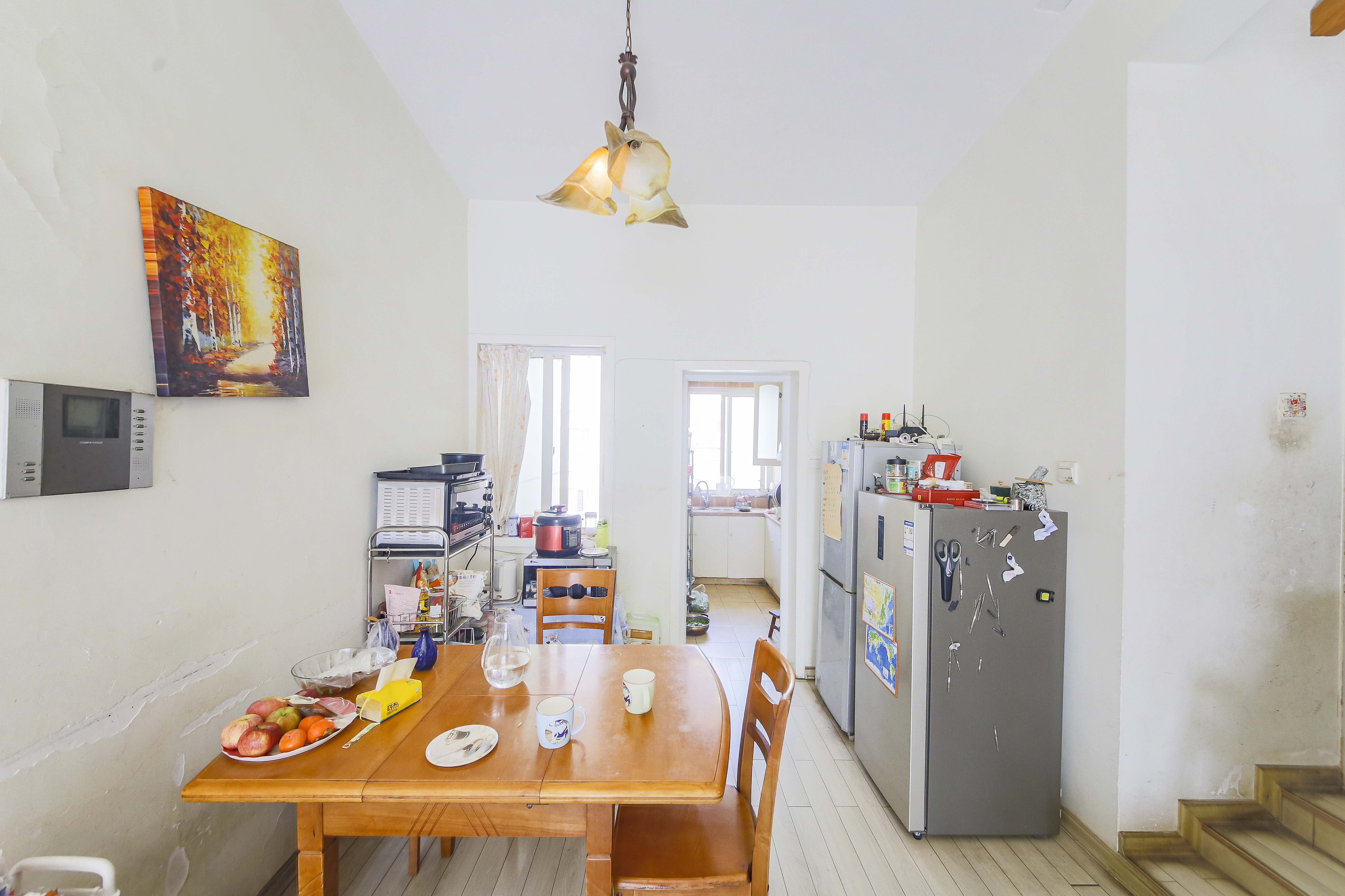 申奥美域  3室2厅2卫    72.0万 申奥美域  3室2厅2卫    72.0万客厅