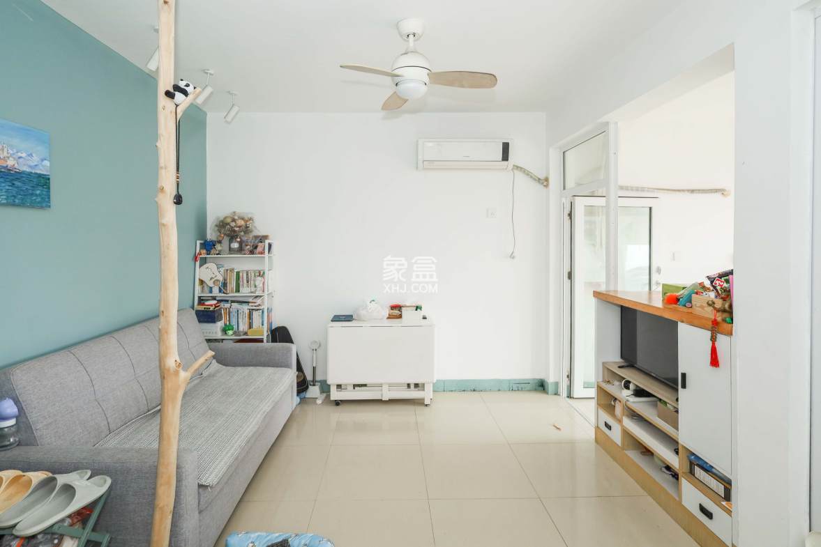 可可小城(麓谷可可小城)  2室2厅1卫    52.0万 可可小城(麓谷可可小城)  2室2厅1卫    52.0万客厅