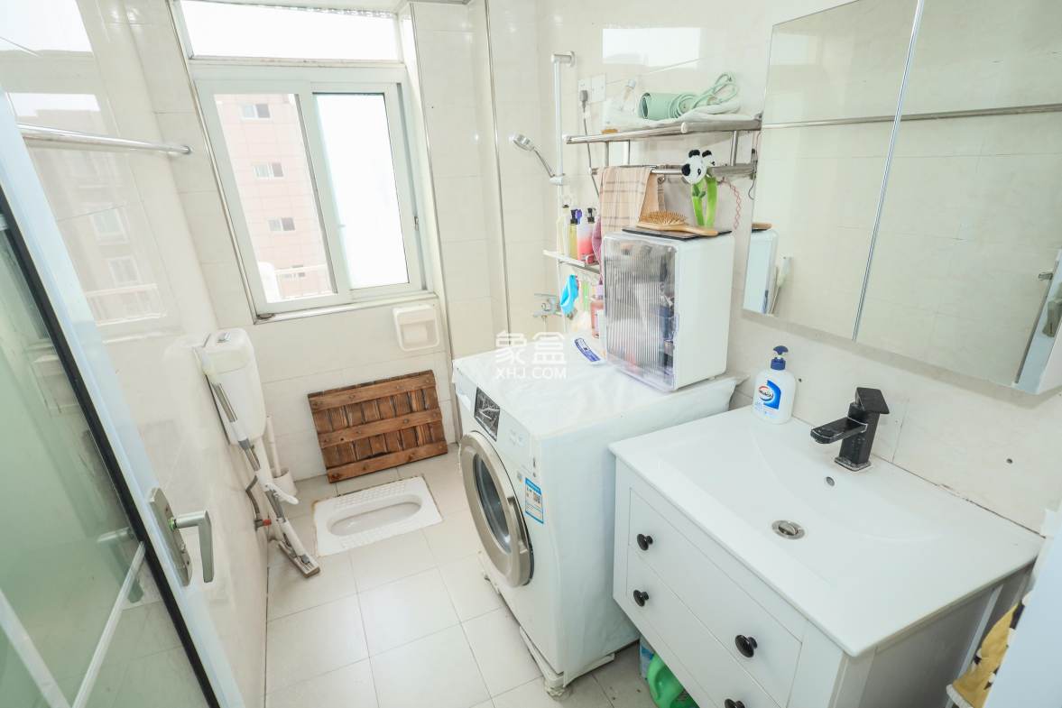 可可小城(麓谷可可小城)  2室2厅1卫    52.0万 可可小城(麓谷可可小城)  2室2厅1卫    52.0万卫生间