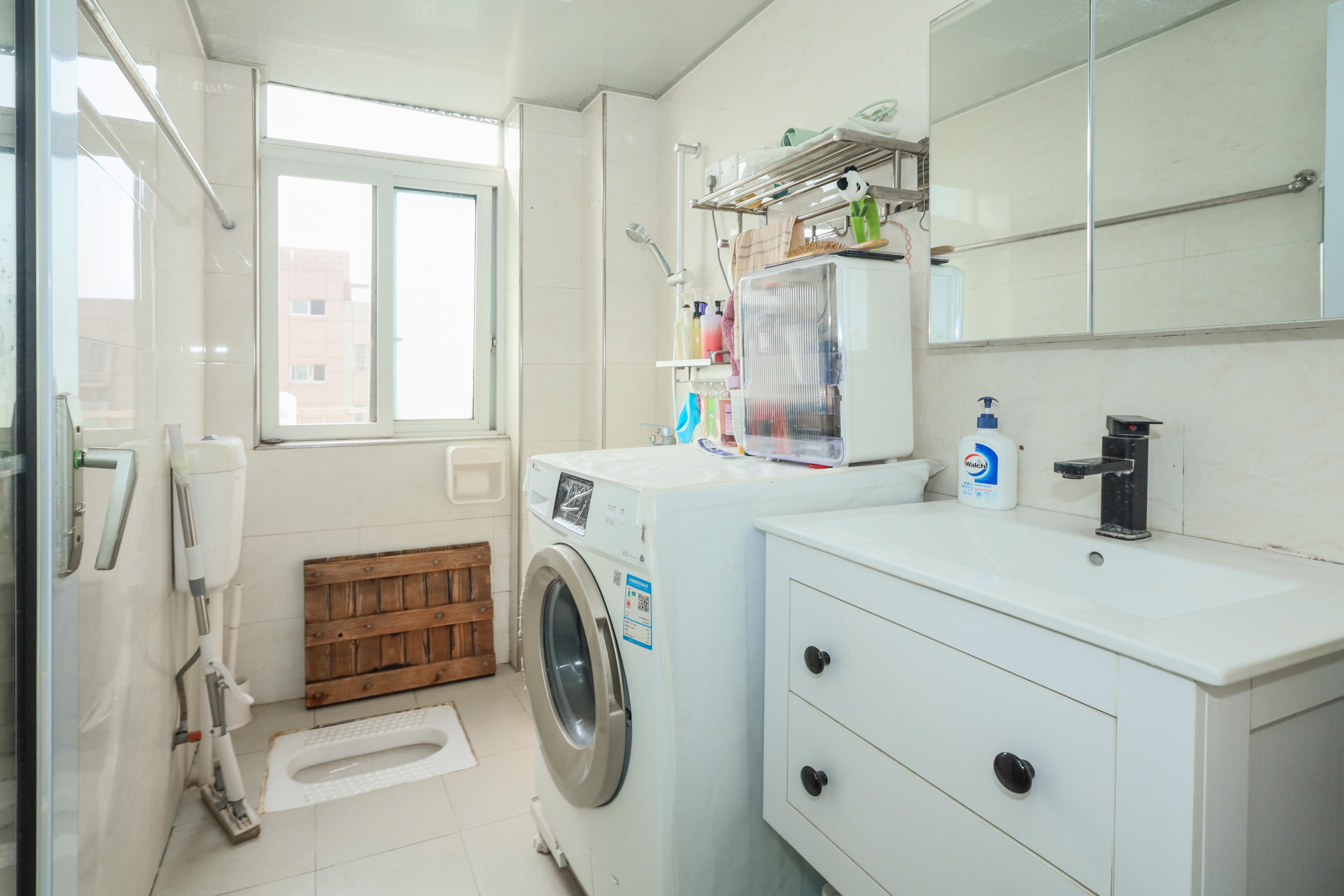 可可小城(麓谷可可小城)  2室2厅1卫    52.0万 可可小城(麓谷可可小城)  2室2厅1卫    52.0万卫生间