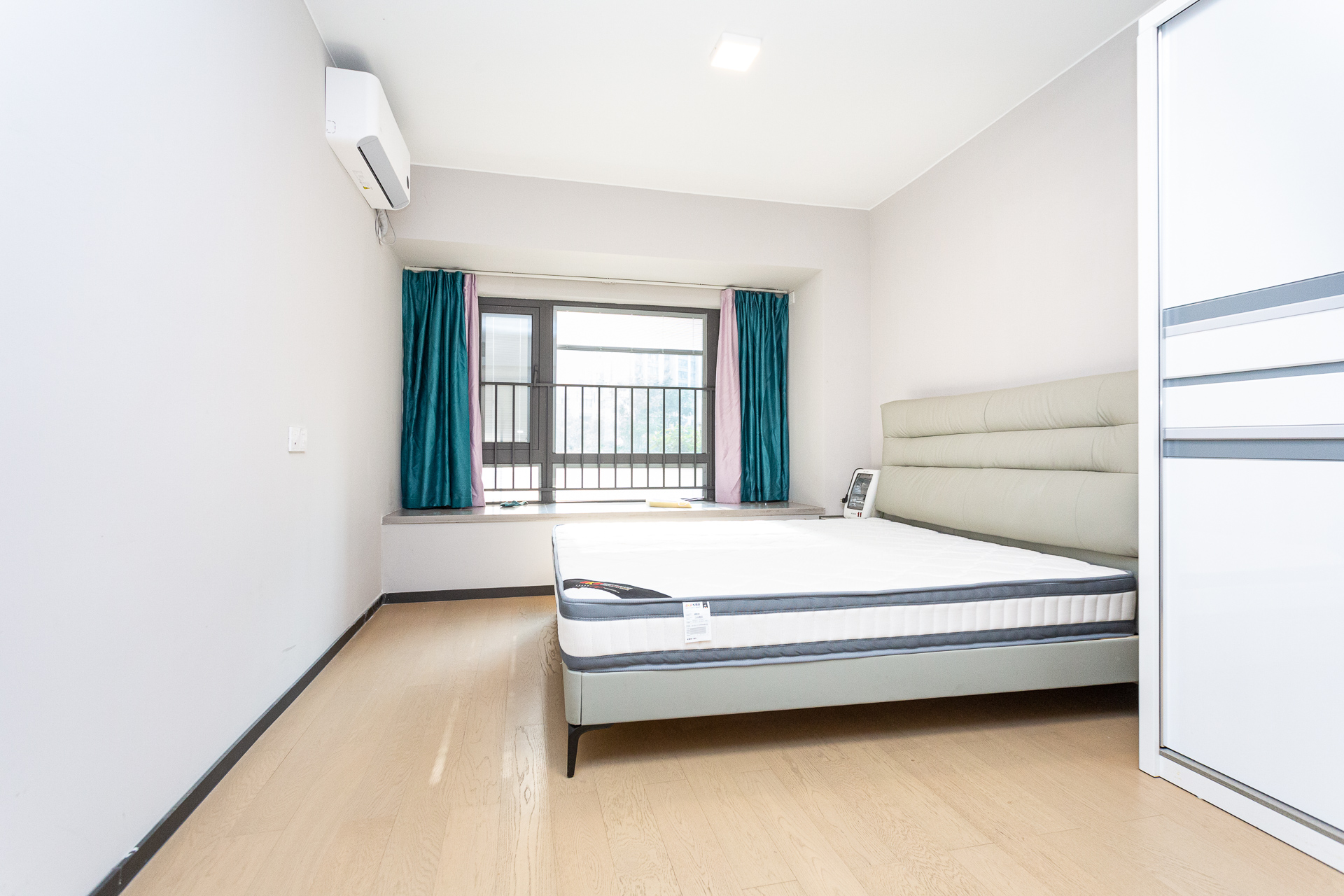 时代倾城.时代遇见 4室2厅2卫 139.0万 时代倾城.时代遇见 4室2厅2卫 139.0万卧室