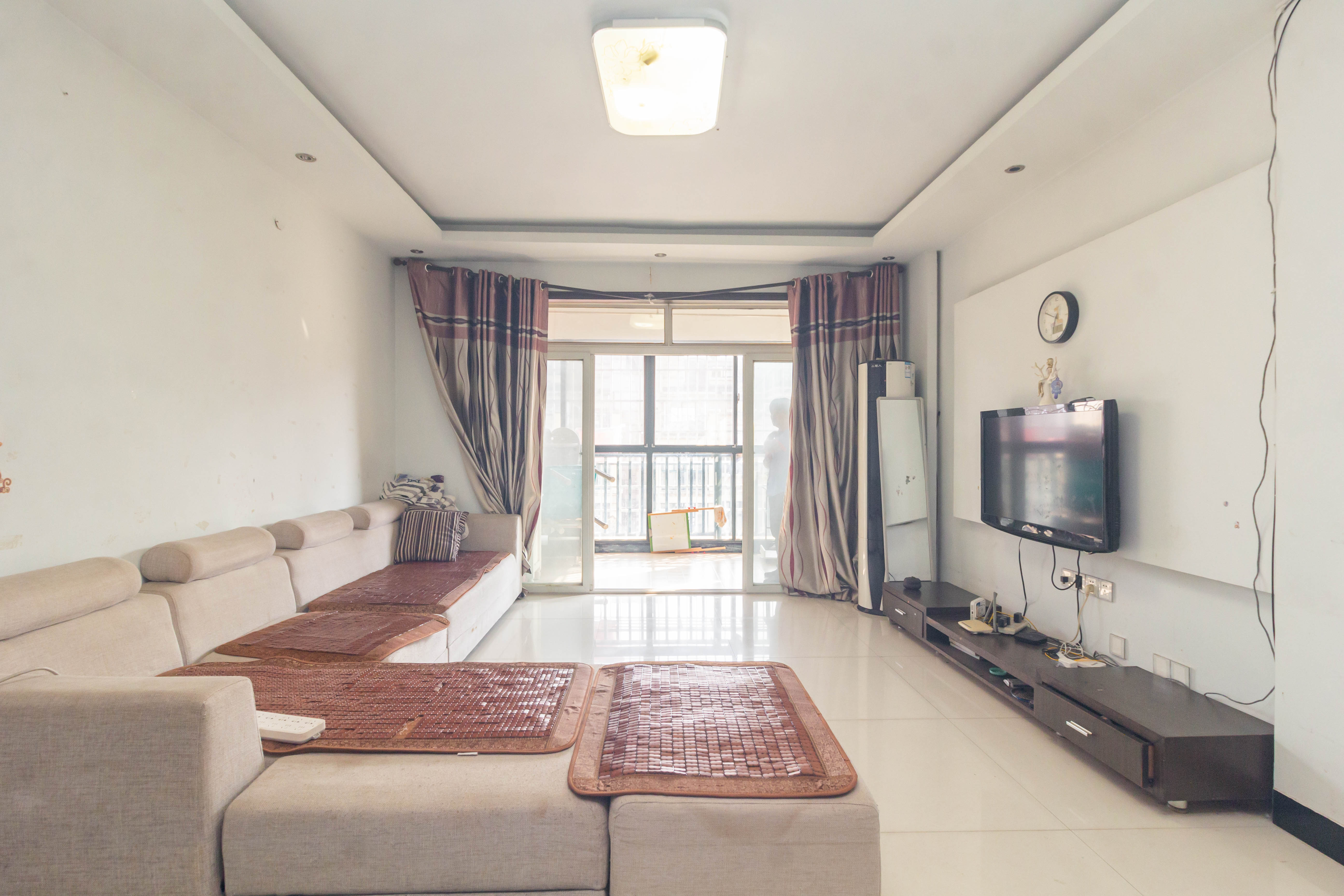 博雅湘水湾 2室2厅1卫 42.0万 博雅湘水湾 2室2厅1卫 42.0万客厅