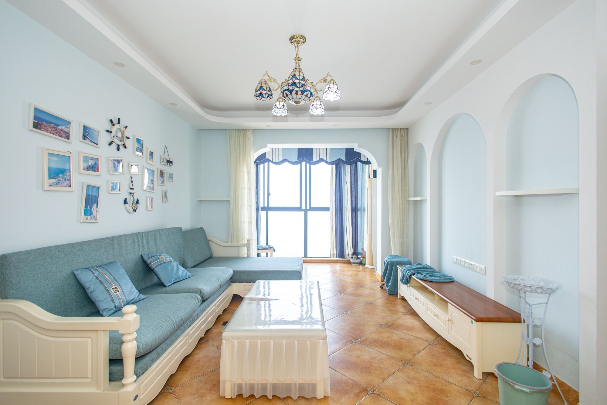 财富港湾(绿领大厦) 2室2厅1卫 61.0万 财富港湾(绿领大厦) 2室2厅1卫 61.0万客厅