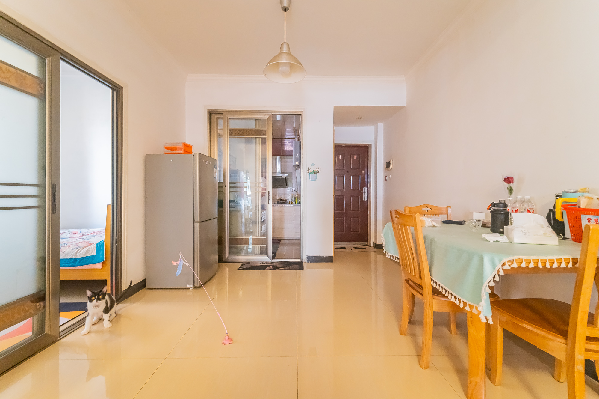 水岸世景  2室1厅1卫    60.8万 水岸世景  2室1厅1卫    60.8万客厅