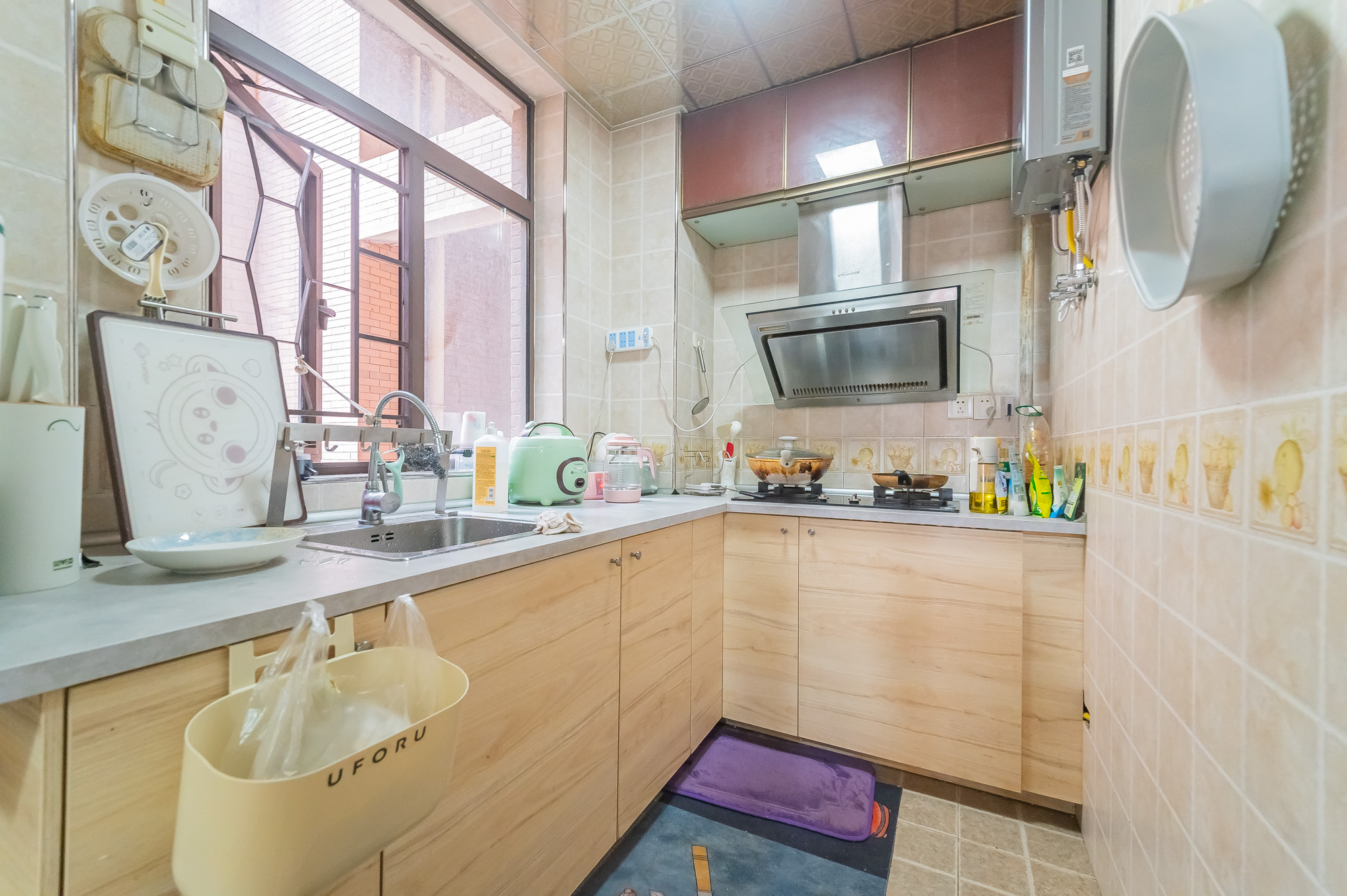 水岸世景  2室1厅1卫    60.8万 水岸世景  2室1厅1卫    60.8万厨房