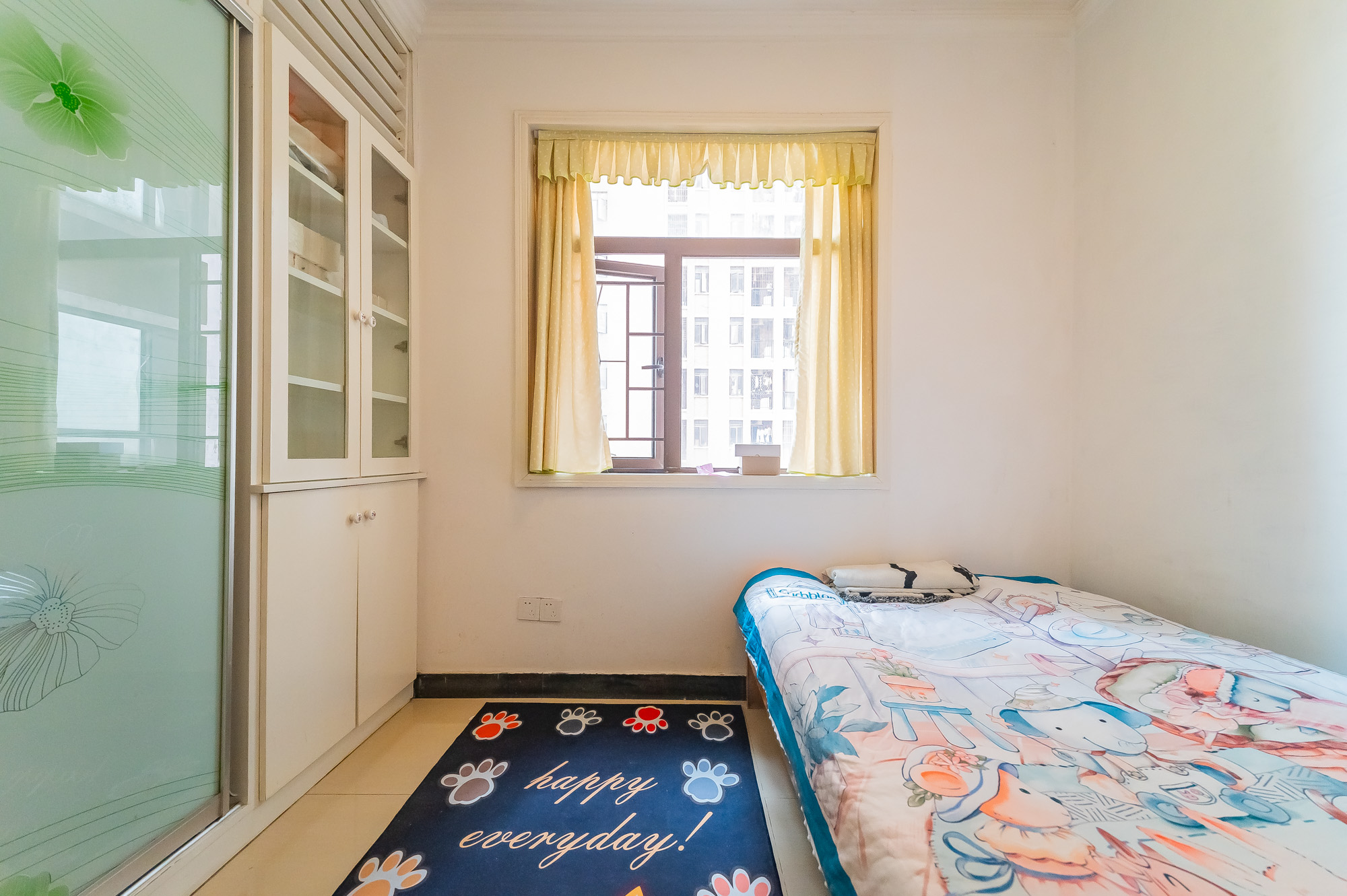 水岸世景  2室1厅1卫    60.8万 水岸世景  2室1厅1卫    60.8万卧室