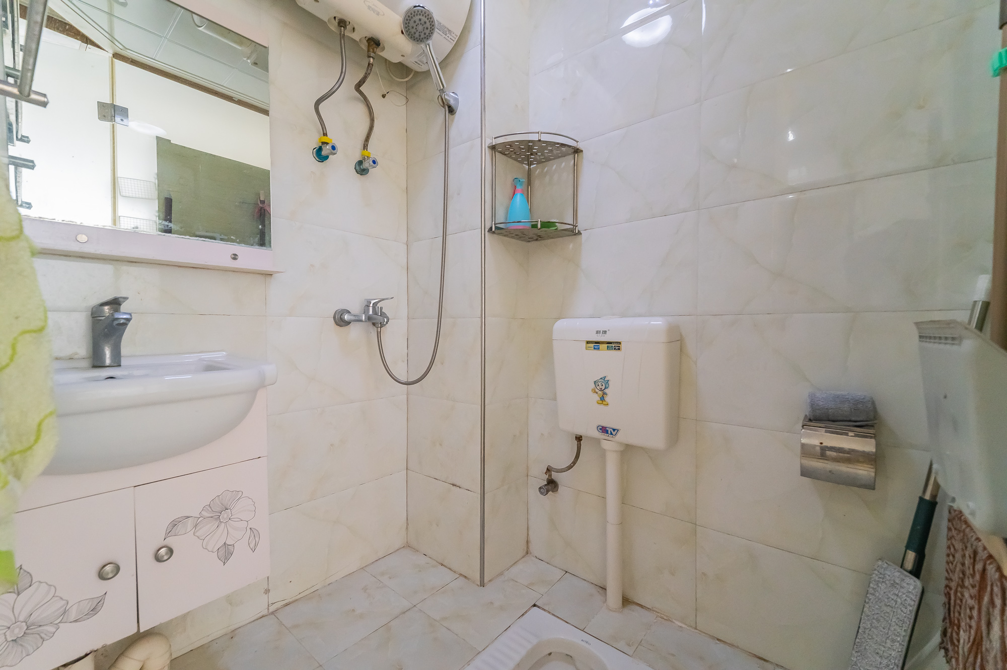 松雅轩(埃克斯社区) 1室1厅1卫 19.8万 松雅轩(埃克斯社区) 1室1厅1卫 19.8万卫生间