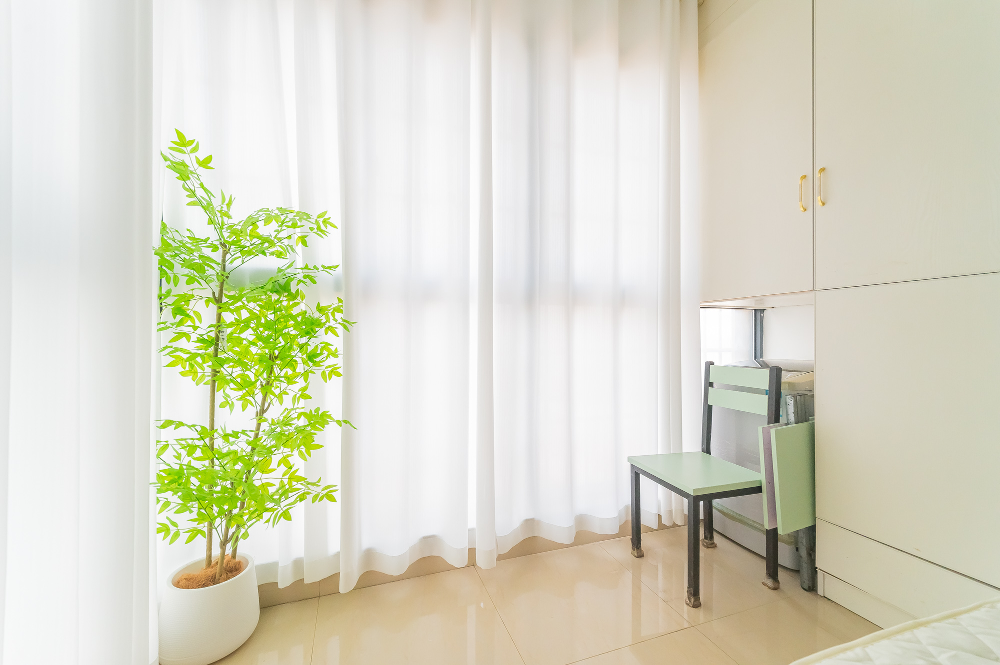 松雅轩(埃克斯社区) 1室1厅1卫 19.8万 松雅轩(埃克斯社区) 1室1厅1卫 19.8万阳台