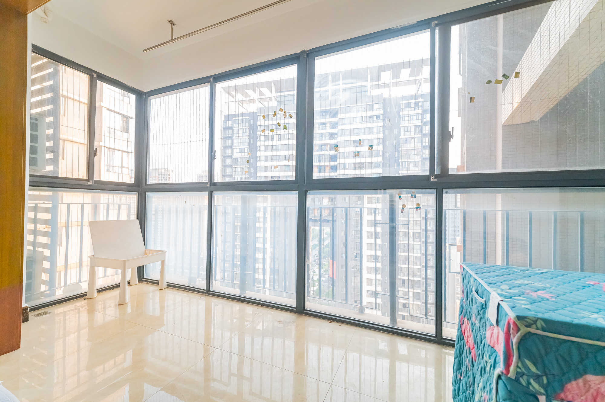 恒基凯旋门一二期  4室2厅2卫    128.0万 恒基凯旋门一二期  4室2厅2卫    128.0万阳台