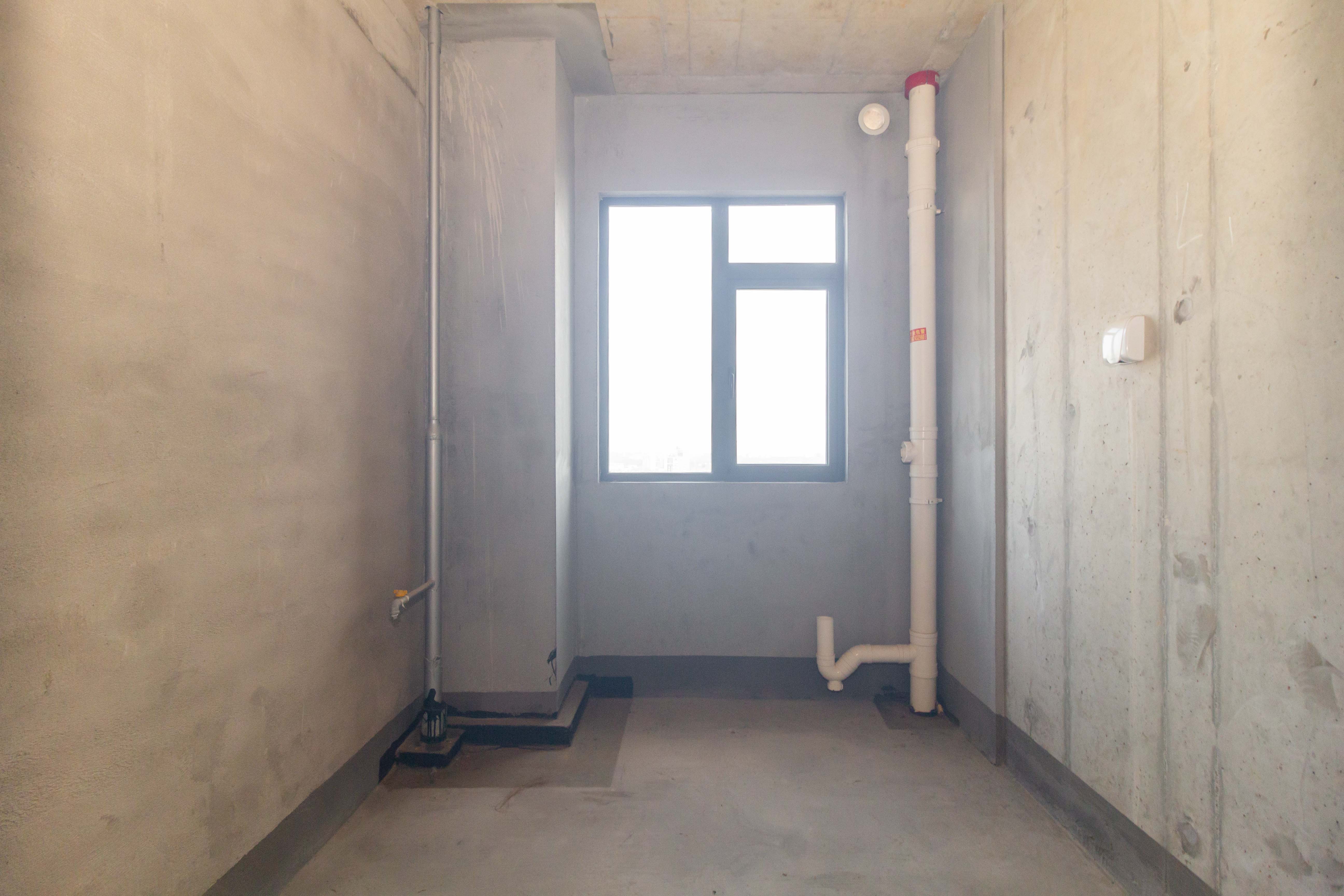 日盛湖湘花苑  3室2厅2卫    88.88万 日盛湖湘花苑  3室2厅2卫    88.88万厨房