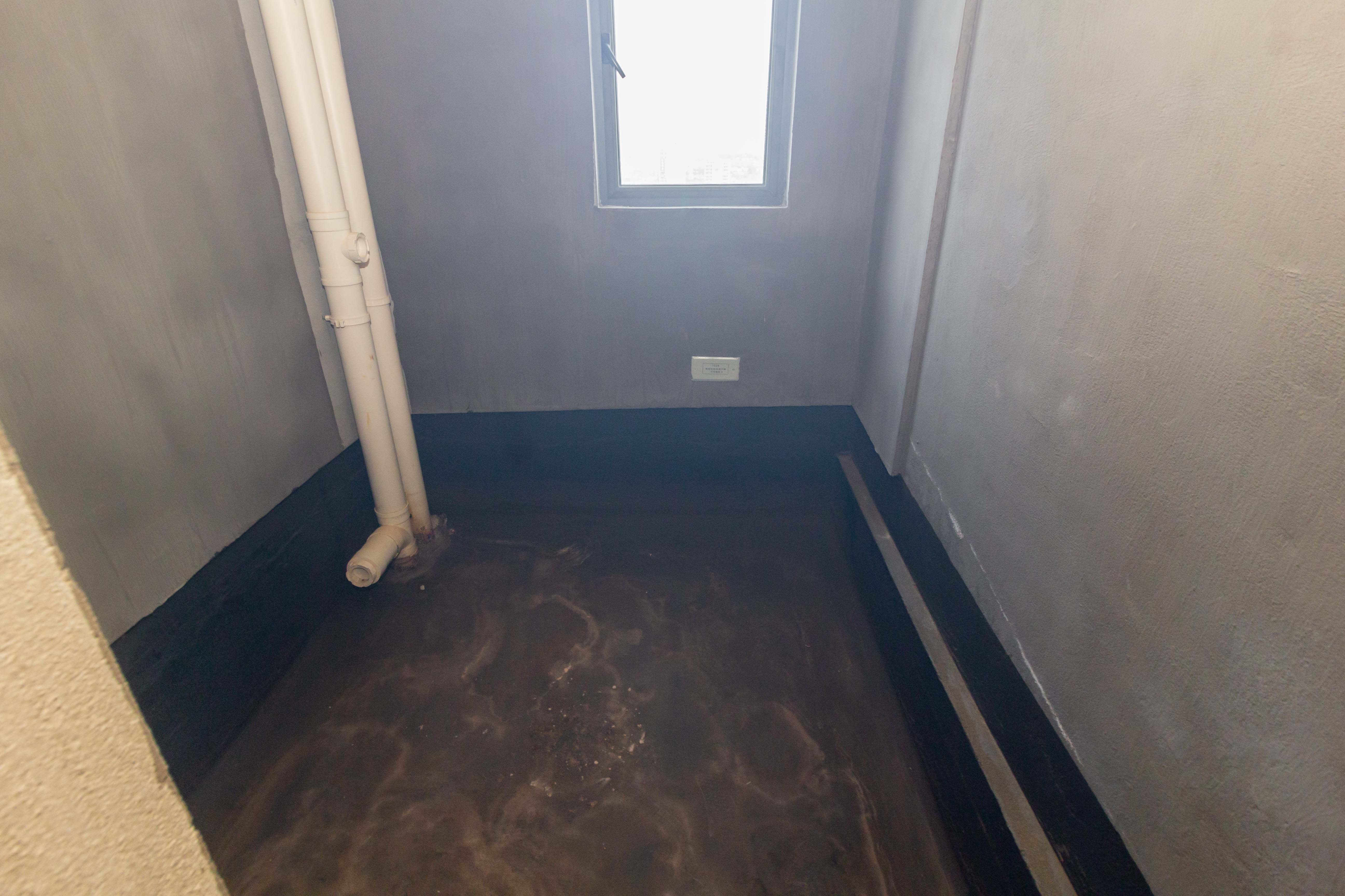 日盛湖湘花苑  3室2厅2卫    88.88万 日盛湖湘花苑  3室2厅2卫    88.88万卫生间