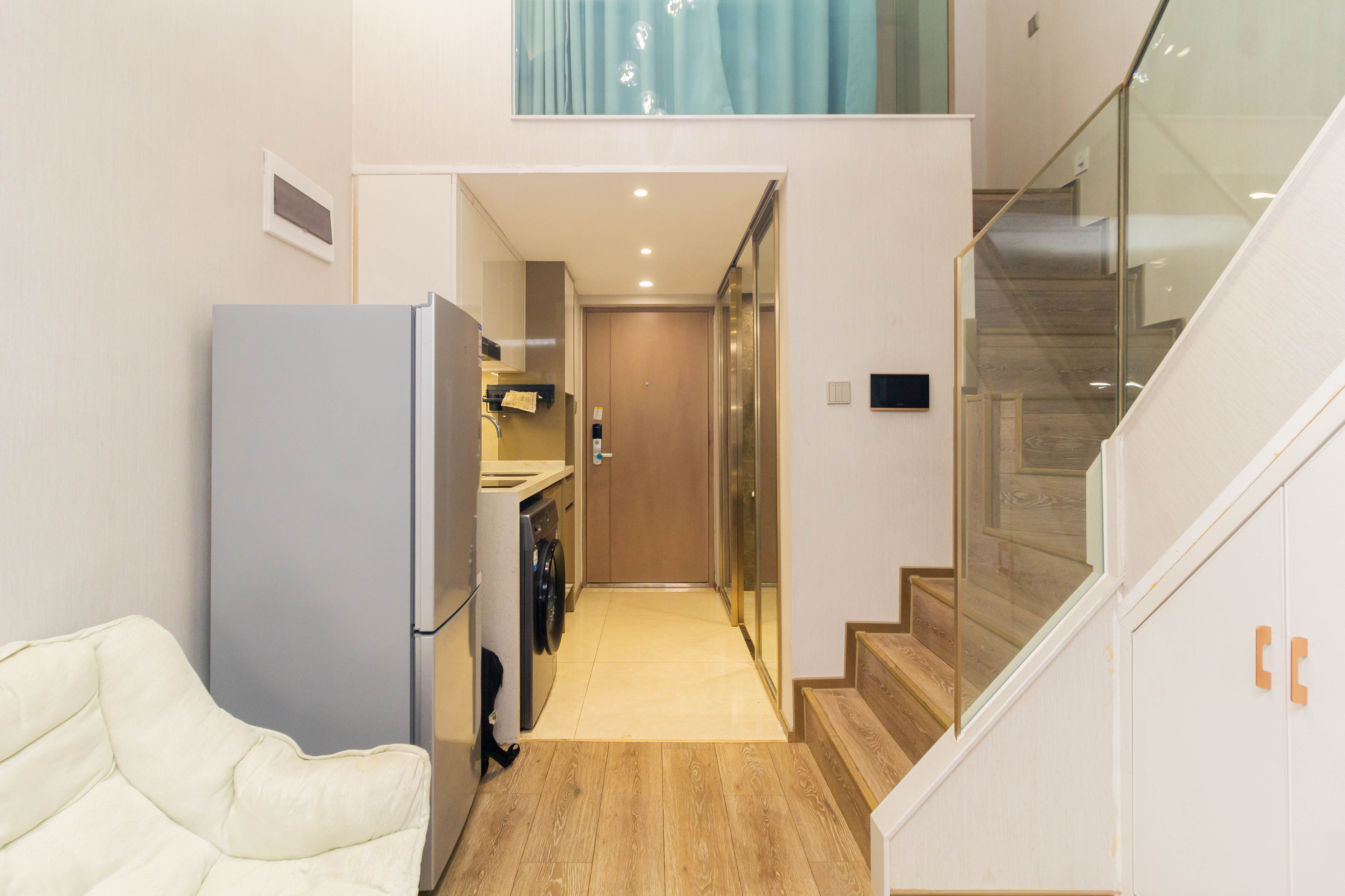 华远海蓝郡  2室2厅1卫    25.8万 华远海蓝郡  2室2厅1卫    25.8万客厅