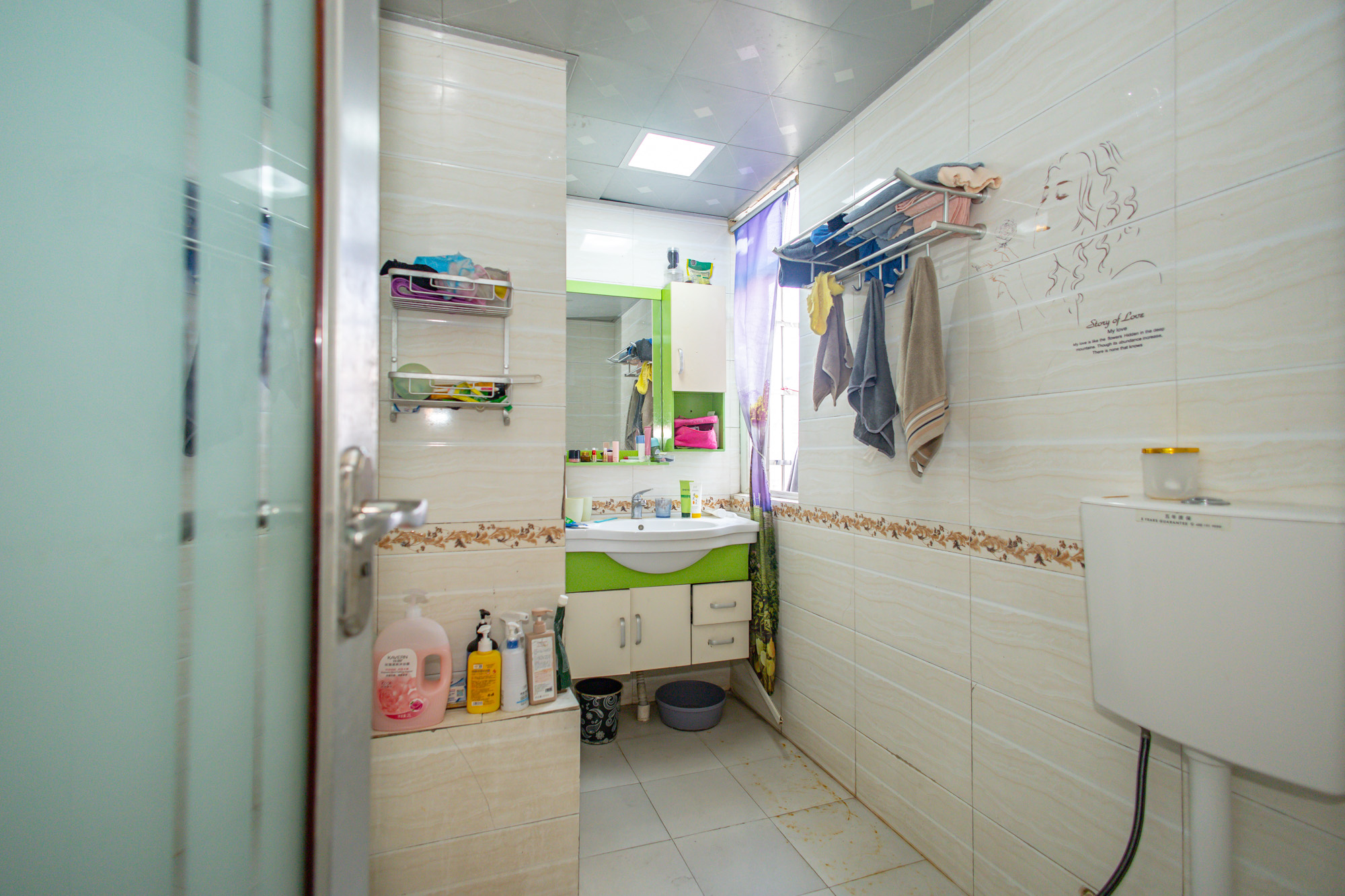 佳美星城 2室2厅1卫 43.8万 佳美星城 2室2厅1卫 43.8万卫生间