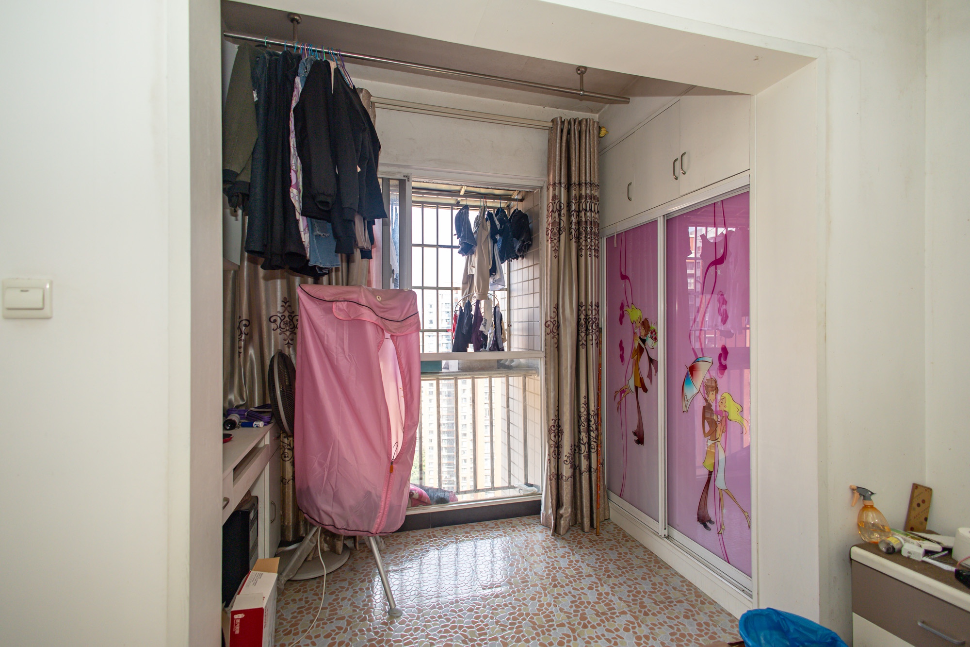 佳美星城 2室2厅1卫 43.8万 佳美星城 2室2厅1卫 43.8万阳台