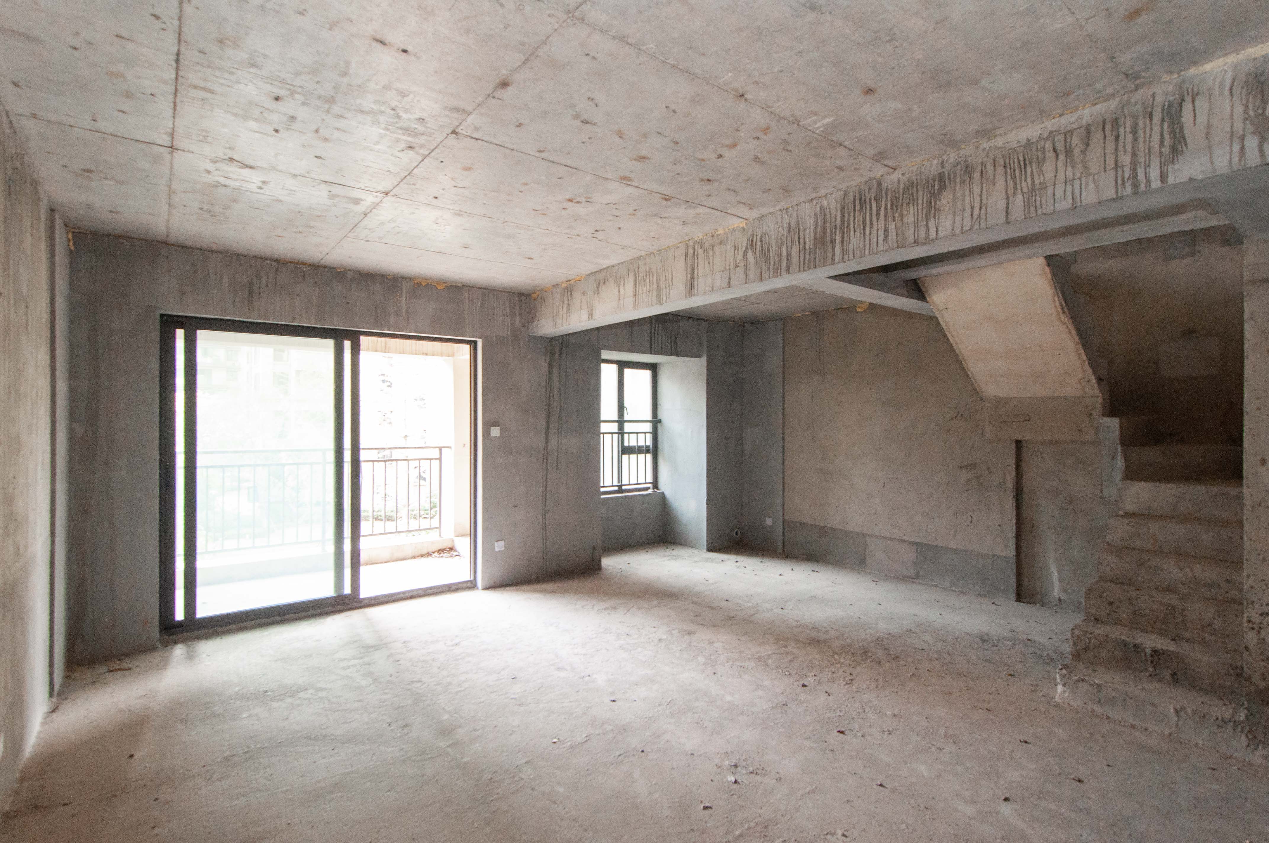 梅溪正荣府  4室2厅1卫    106.0万 梅溪正荣府  4室2厅1卫    106.0万客厅