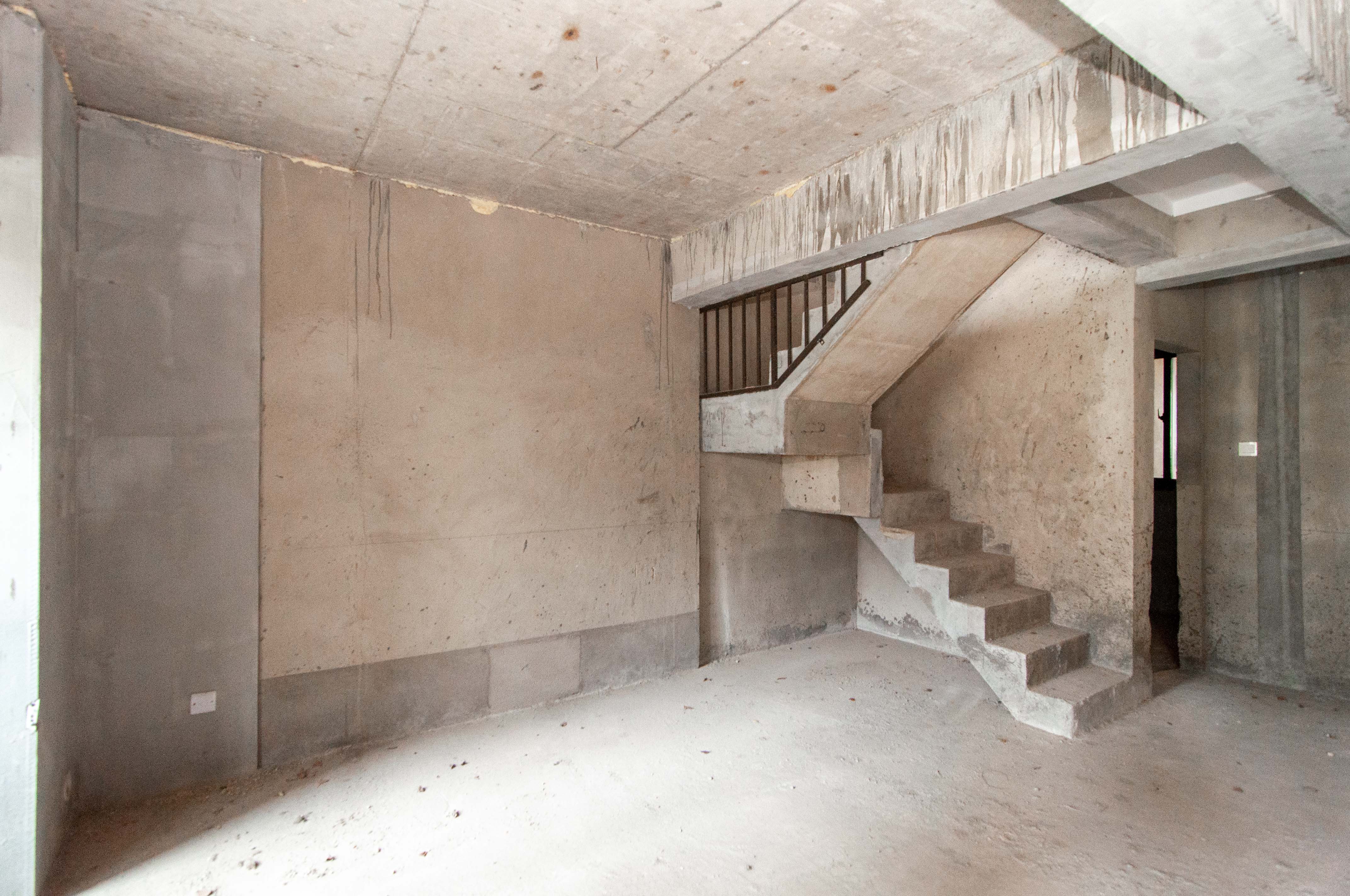 梅溪正荣府  4室2厅1卫    106.0万 梅溪正荣府  4室2厅1卫    106.0万客厅