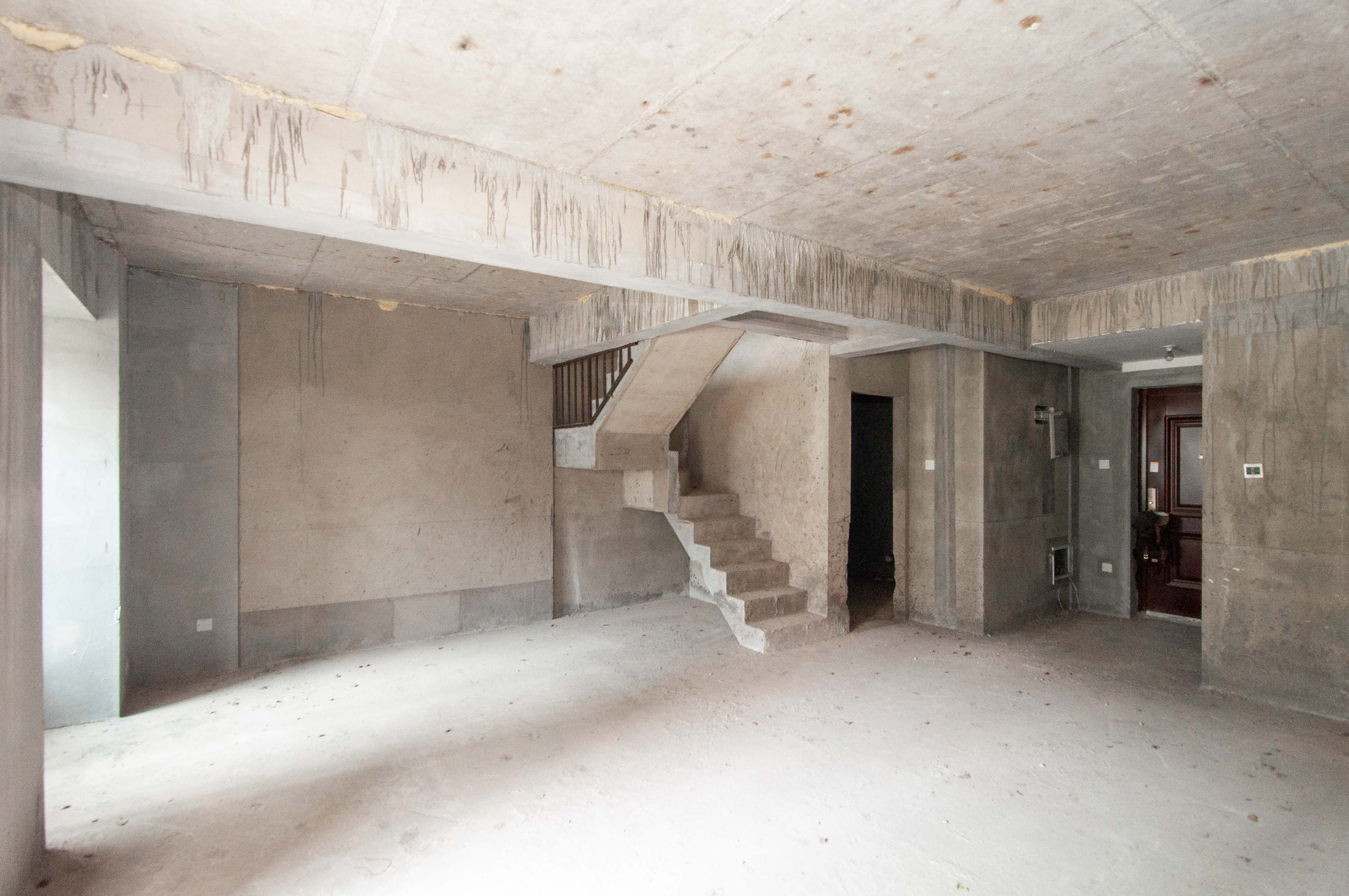 梅溪正荣府  4室2厅1卫    106.0万 梅溪正荣府  4室2厅1卫    106.0万客厅