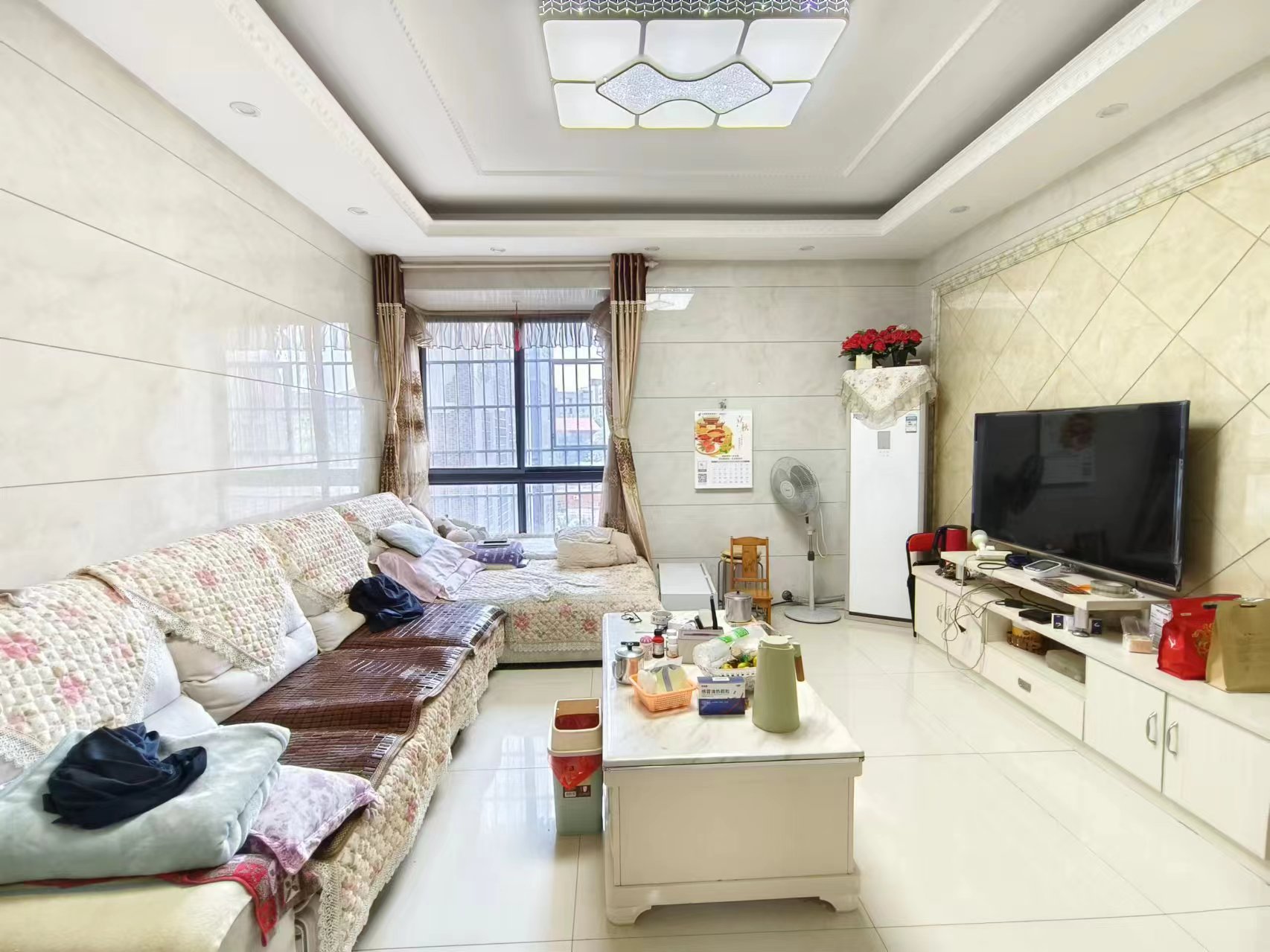 圣华名城建设北路110号  3室2厅1卫    39.8万 圣华名城建设北路110号  3室2厅1卫    39.8万室内图