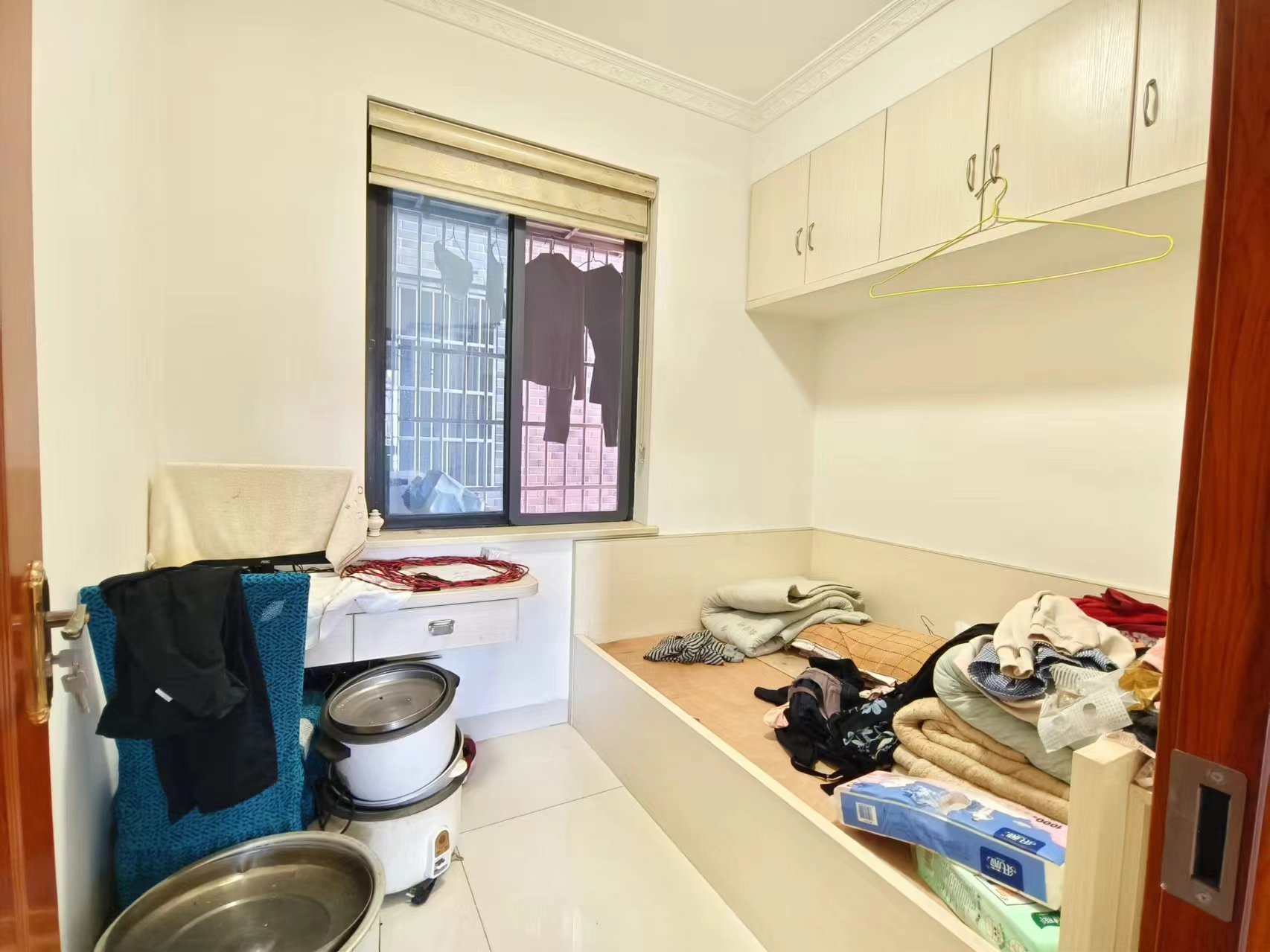 圣华名城建设北路110号  3室2厅1卫    39.8万 圣华名城建设北路110号  3室2厅1卫    39.8万室内图