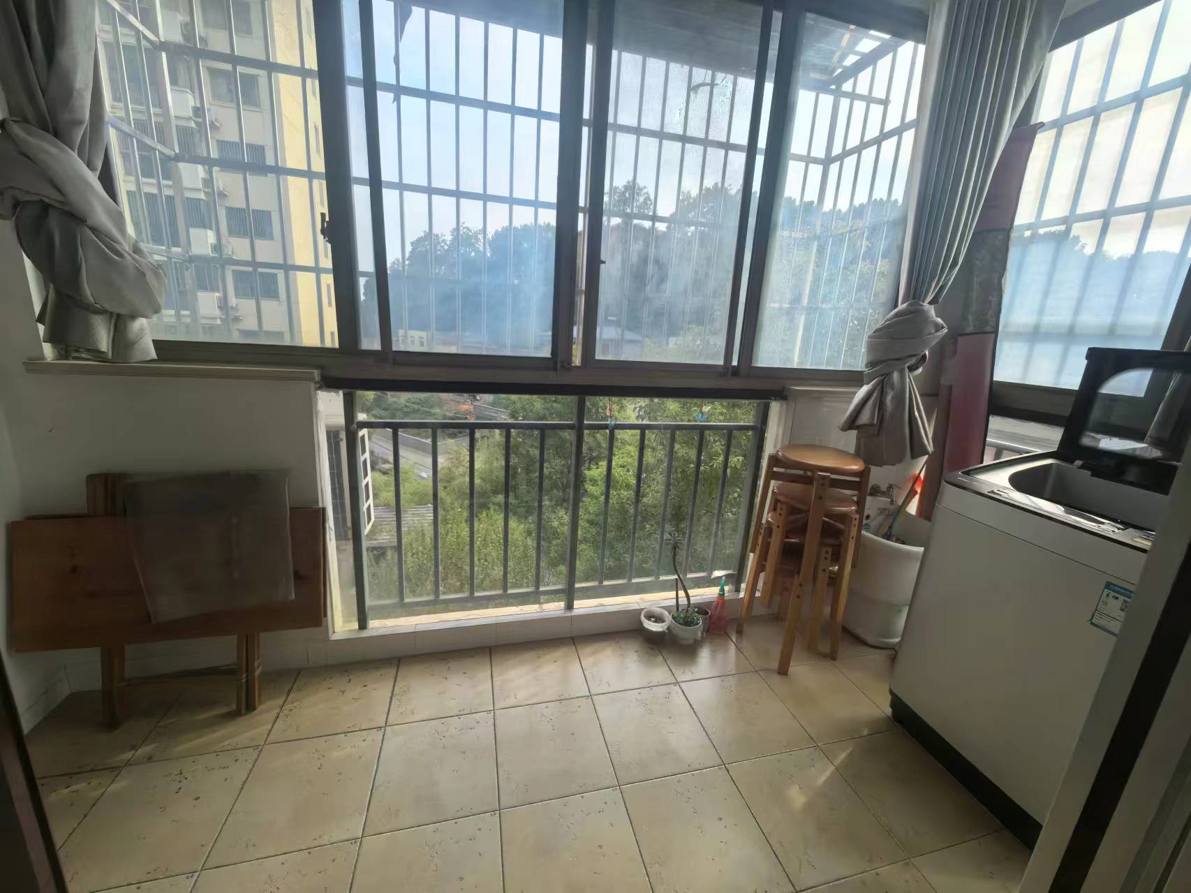 裕景龙苑  2室2厅1卫    38.0万 裕景龙苑  2室2厅1卫    38.0万室内图