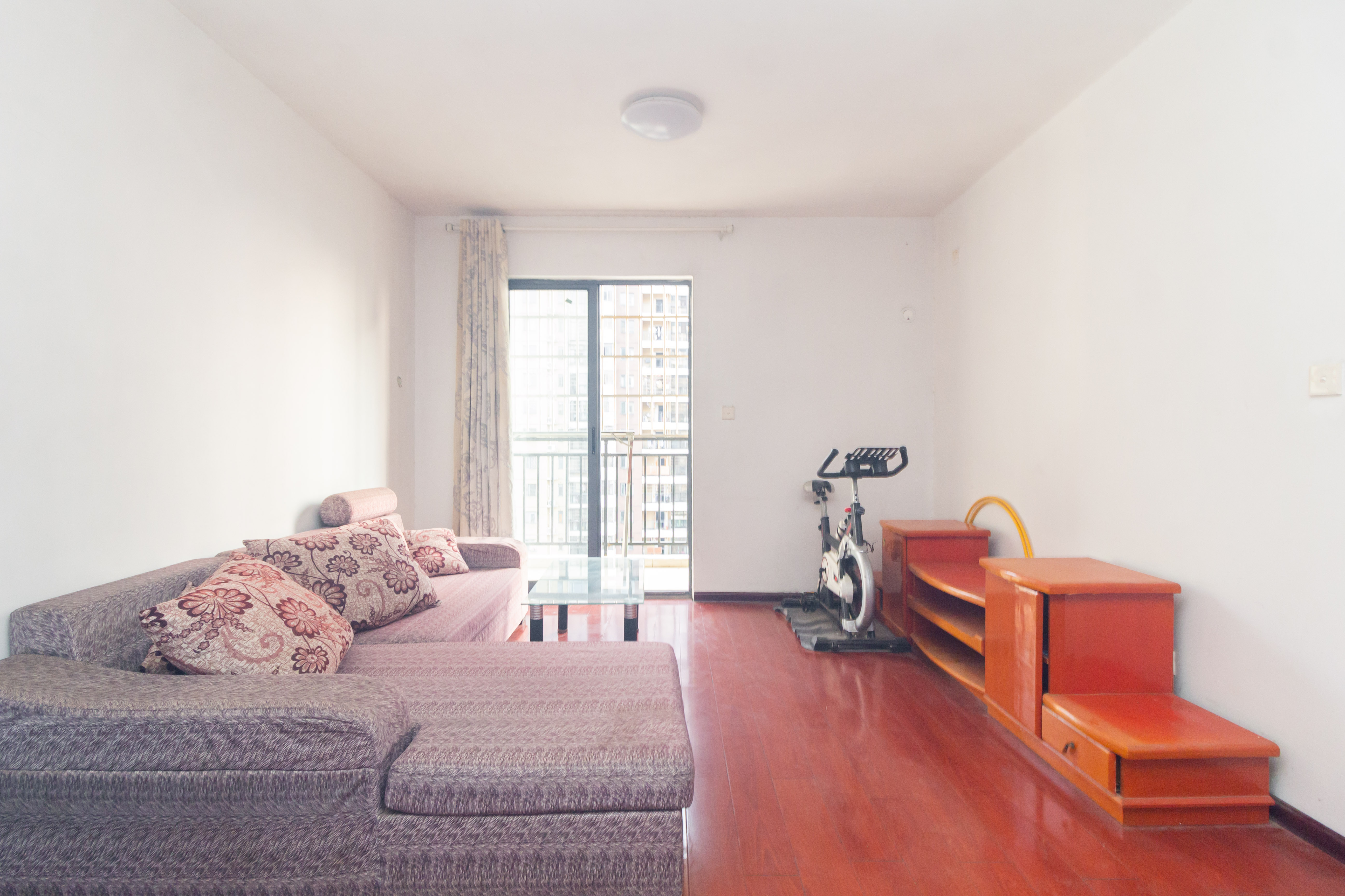 中国铁建国际城一期  2室2厅1卫    46.0万 中国铁建国际城一期  2室2厅1卫    46.0万