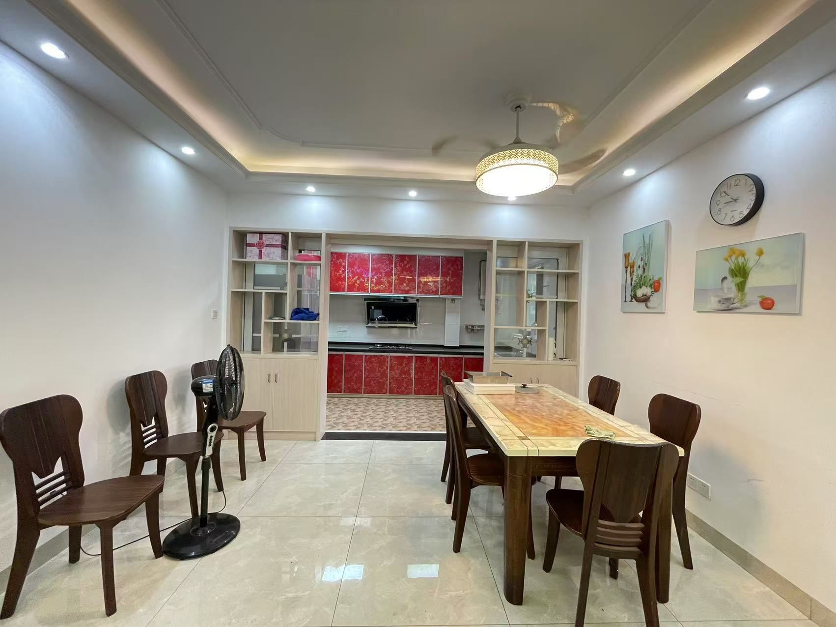 奥园广场  4室2厅2卫    90.0万 奥园广场  4室2厅2卫    90.0万室内图