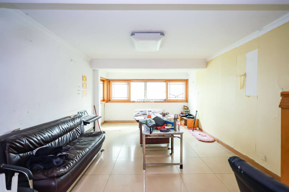 咸嘉新村嘉文苑  5室2厅2卫    108.0万