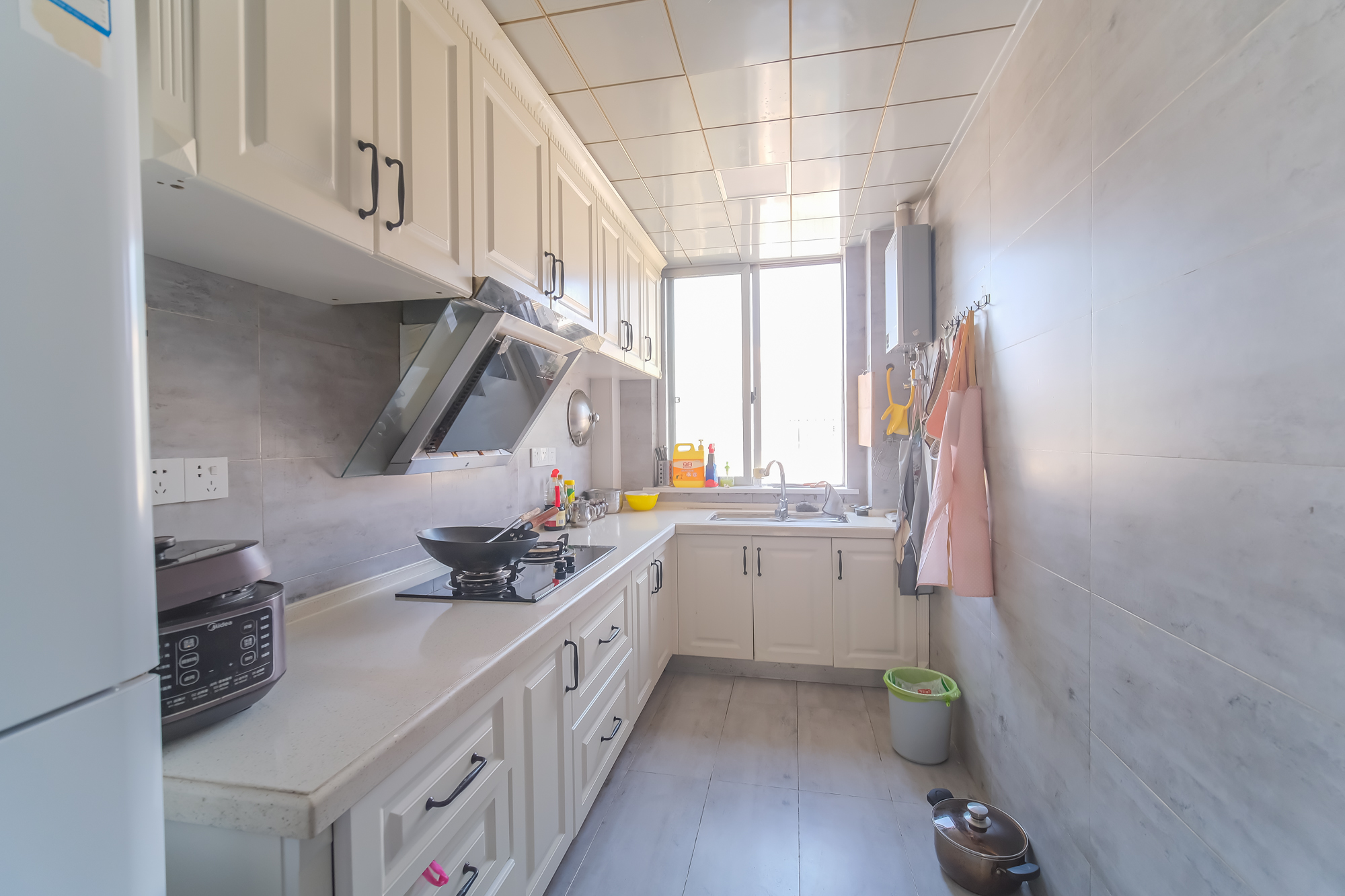 红树湾 3室2厅2卫 74.0万 红树湾 3室2厅2卫 74.0万厨房