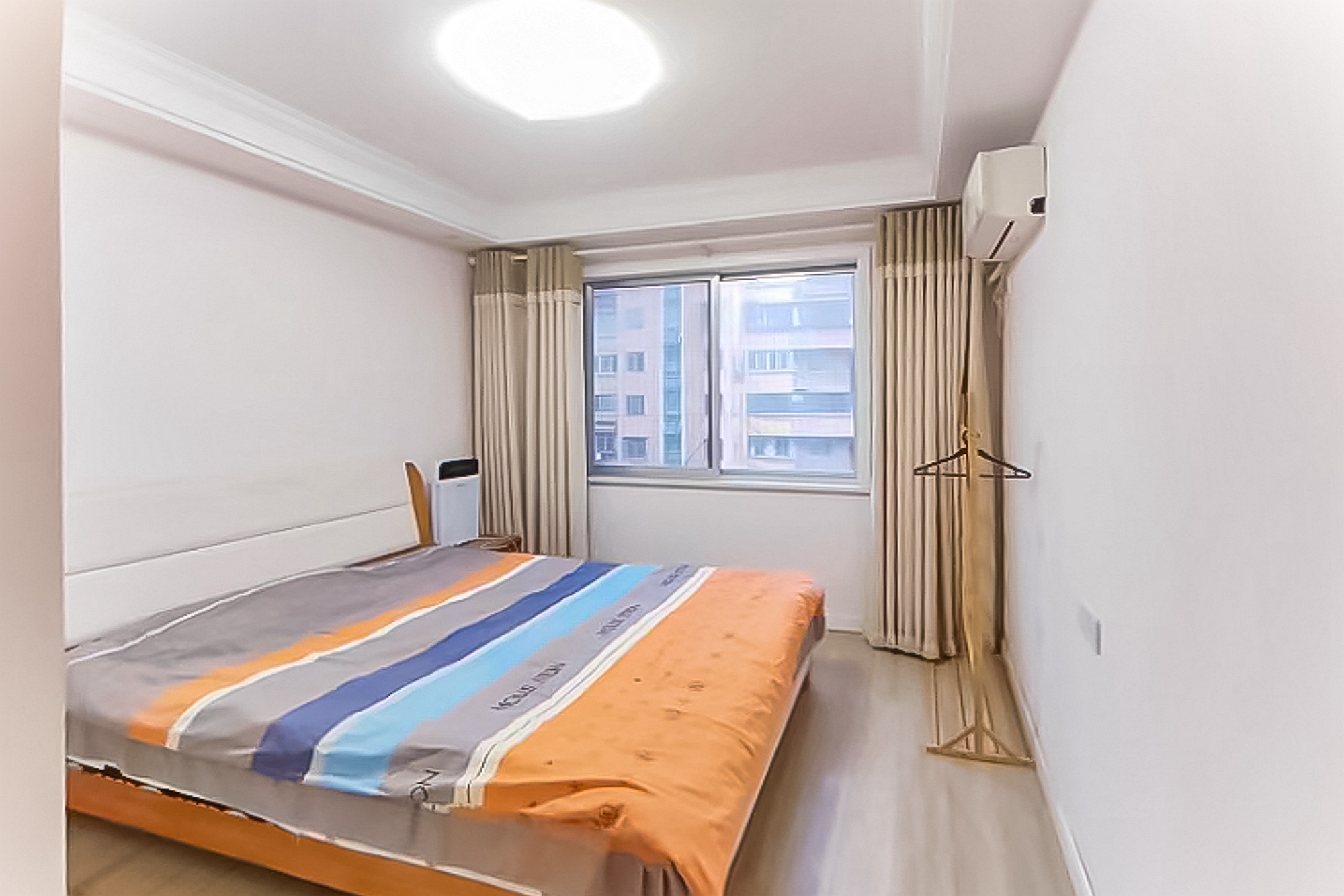 红树湾 3室2厅2卫 74.0万 红树湾 3室2厅2卫 74.0万卧室