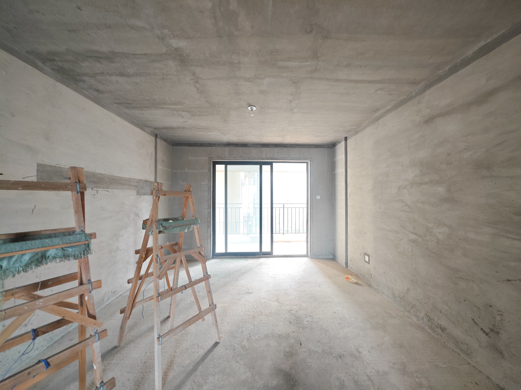 中建嘉和城 4室2厅2卫 110.0万 中建嘉和城 4室2厅2卫 110.0万客厅