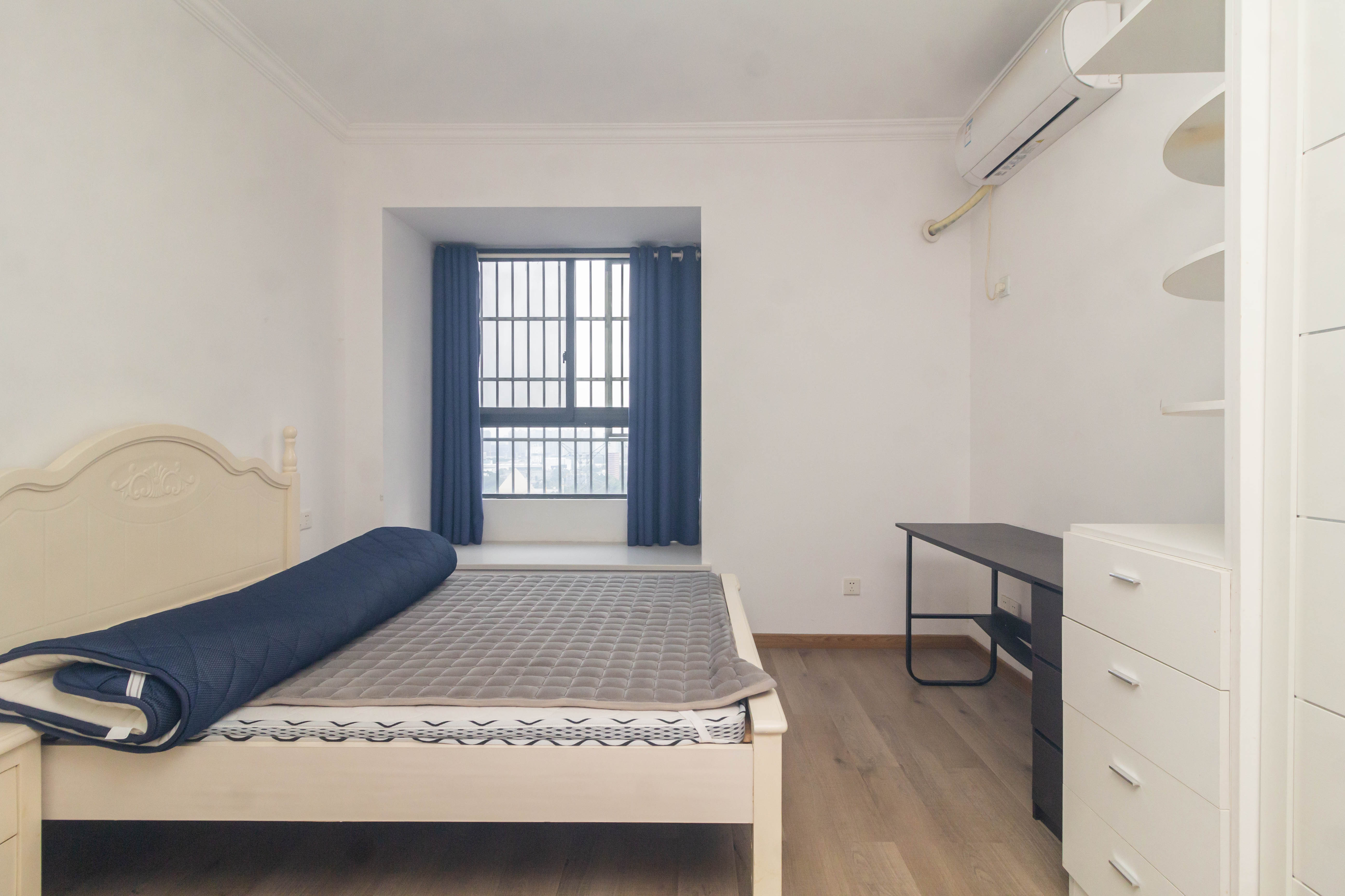 高林仕家 3室2厅2卫 89.8万 高林仕家 3室2厅2卫 89.8万卧室