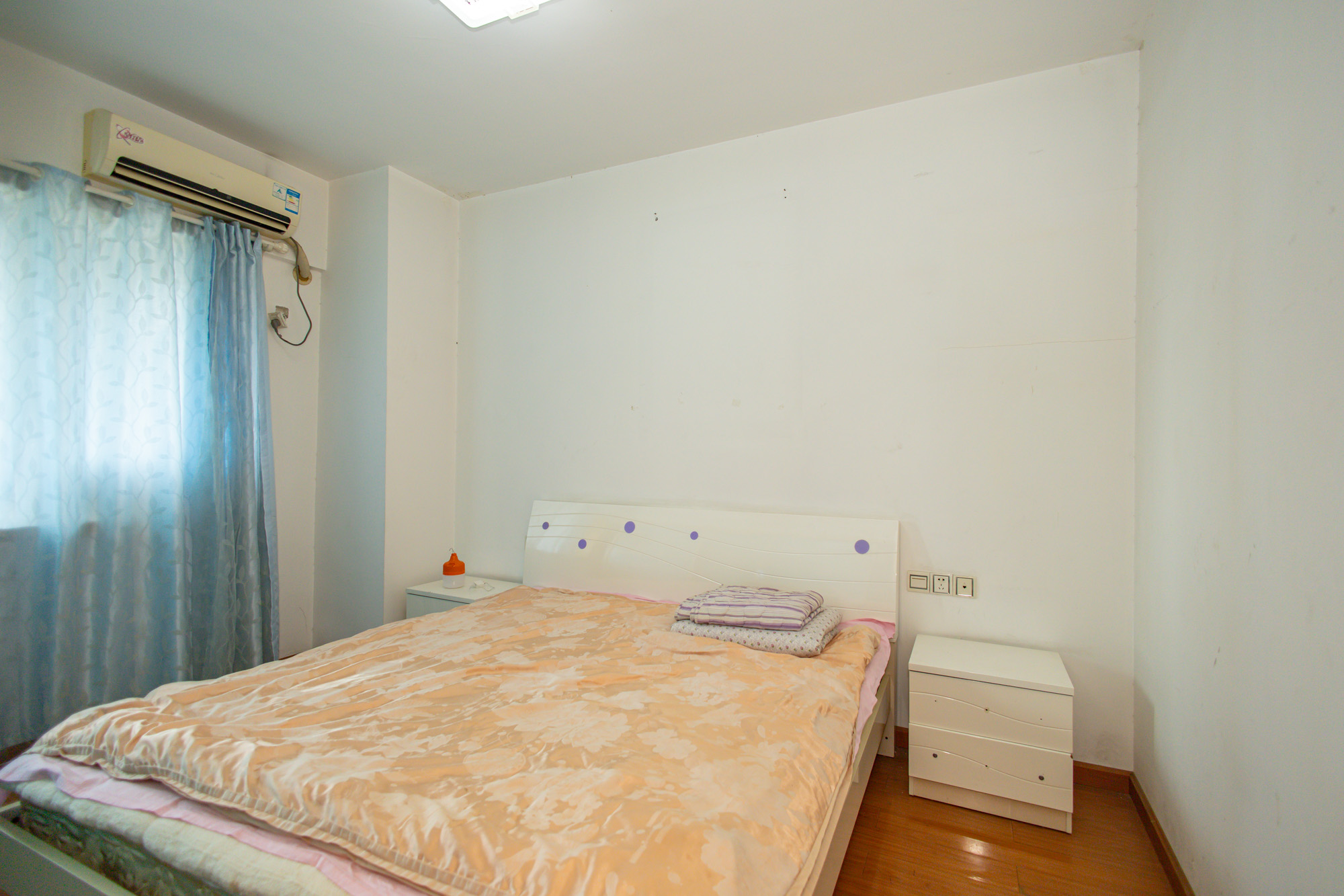 未来现代城 2室2厅1卫 43.8万 未来现代城 2室2厅1卫 43.8万卧室